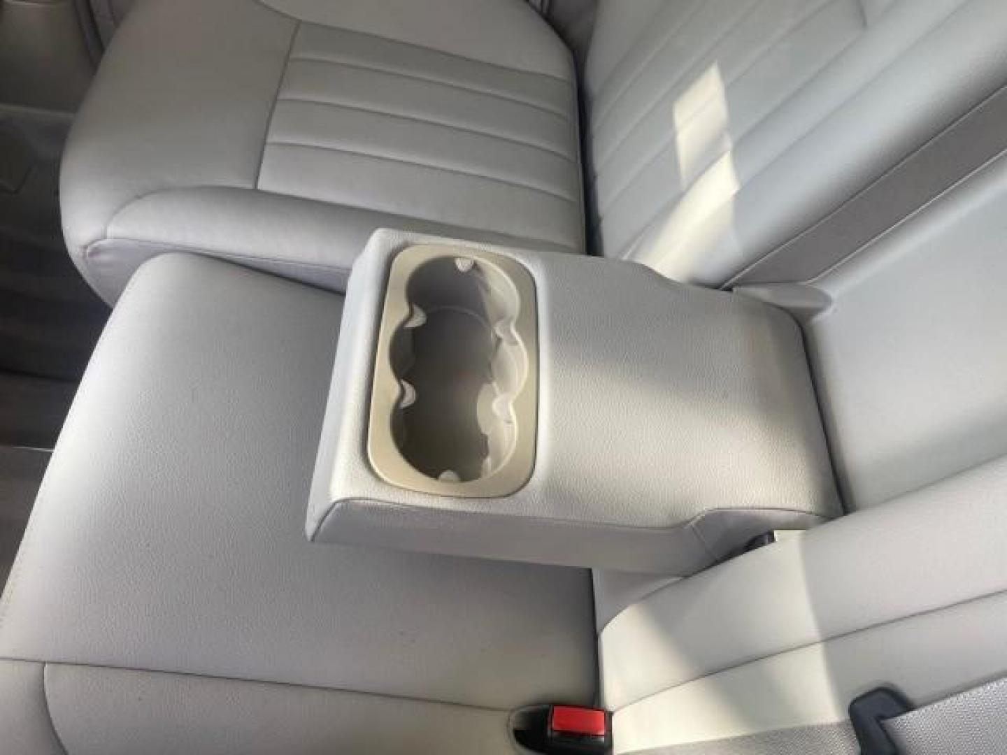 2008 Iridium Silver Metallic /Ash Mercedes-Benz M-Class 3.5L 1 OWNER LOW MILES 48,488 (4JGBB86E68A) with an 3.5L DOHC 24-Valve V6 Engine engine, Automatic transmission, located at 4701 North Dixie Hwy, Pompano Beach, FL, 33064, (954) 422-2889, 26.240938, -80.123474 - OUR WEBPAGE FLORIDACARS1.COM HAS OVER 100 PHOTOS AND FREE CARFAX LINK 2008 MERCEDES-BENZ M-CLASS ML 350 VIN: 4JGBB86E68A369175 4 J G B B 8 6 E 6 8 A 3 6 9 1 7 5 4 DOOR WAGON/SPORT UTILITY 3.5L V6 F DOHC 24V GASOLINE ALL WHEEL DRIVE Top Features 4WD/AWD Alloy Wheels Automated Cruise Control Front Sea - Photo#77