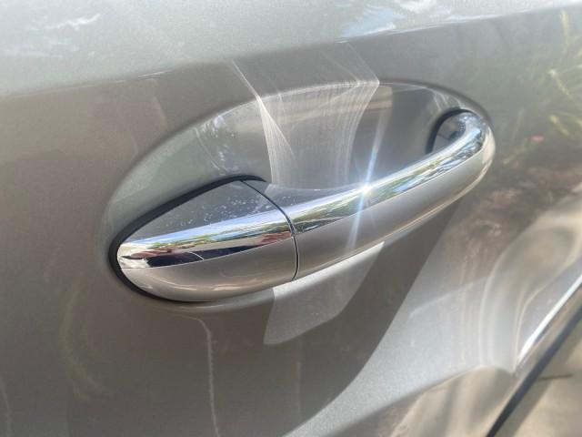 2008 Iridium Silver Metallic /Ash Mercedes-Benz M-Class 3.5L 1 OWNER LOW MILES 48,493 (4JGBB86E68A) with an 3.5L DOHC 24-Valve V6 Engine engine, Automatic transmission, located at 4701 North Dixie Hwy, Pompano Beach, FL, 33064, (954) 422-2889, 26.240938, -80.123474 - OUR WEBPAGE FLORIDACARS1.COM HAS OVER 100 PHOTOS AND FREE CARFAX LINK 2008 MERCEDES-BENZ M-CLASS ML 350 VIN: 4JGBB86E68A369175 4 J G B B 8 6 E 6 8 A 3 6 9 1 7 5 4 DOOR WAGON/SPORT UTILITY 3.5L V6 F DOHC 24V GASOLINE ALL WHEEL DRIVE Top Features 4WD/AWD Alloy Wheels Automated Cruise Control Front Sea - Photo#97