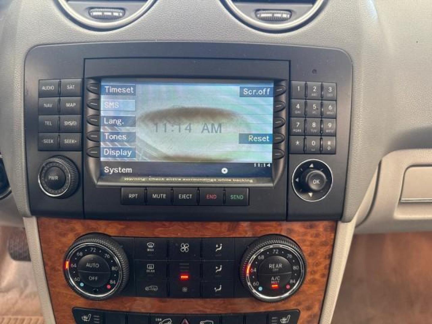 2008 Iridium Silver Metallic /Ash Mercedes-Benz M-Class 3.5L 1 OWNER LOW MILES 48,493 SUV (4JGBB86E68A) with an 3.5L DOHC 24-Valve V6 Engine engine, Automatic transmission, located at 4701 North Dixie Hwy, Pompano Beach, FL, 33064, (954) 422-2889, 26.240938, -80.123474 - OUR WEBPAGE FLORIDACARS1.COM HAS OVER 100 PHOTOS AND FREE CARFAX LINK 2008 MERCEDES-BENZ M-CLASS ML 350 VIN: 4JGBB86E68A369175 4 J G B B 8 6 E 6 8 A 3 6 9 1 7 5 4 DOOR WAGON/SPORT UTILITY 3.5L V6 F DOHC 24V GASOLINE ALL WHEEL DRIVE Top Features 4WD/AWD Alloy Wheels Automated Cruise Control Front Sea - Photo#49