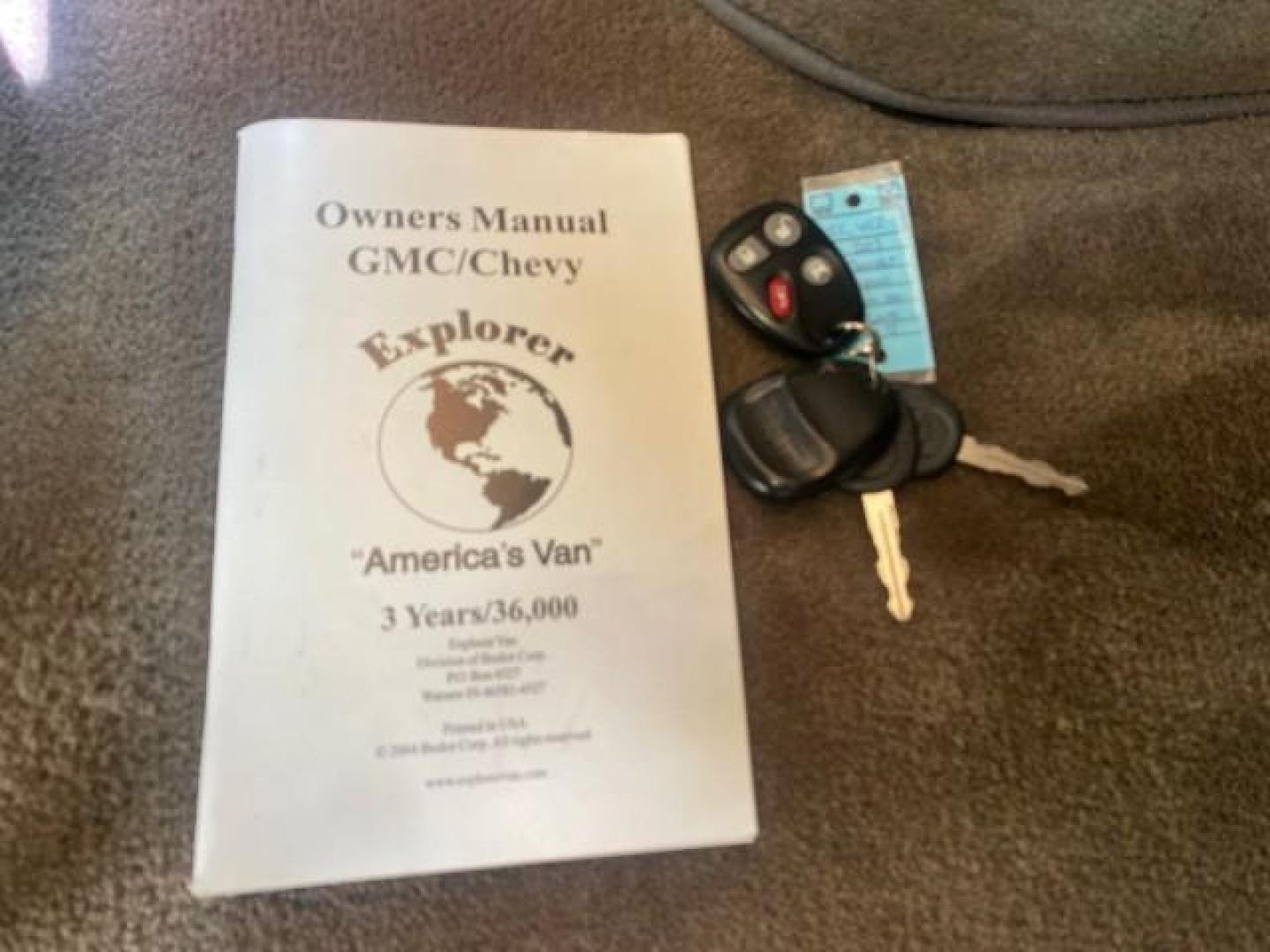 2003 Summit White /Medium Pewter Chevrolet Express HI TOP CONVERSION EXPLOR LOW MILES 55,452 (1GBFG15T331) with an 5.3L Vortec 5300 V8 SFI Engine engine, Automatic transmission, located at 4701 North Dixie Hwy, Pompano Beach, FL, 33064, (954) 422-2889, 26.240938, -80.123474 - OUR WEBPAGE FLORIDACARS1.COM HAS OVER 100 PHOTOS AND FREE CARFAX LINK OVER $ 90,000 NEW 2003 CHEVROLET EXPRESS G1500 LIMITED EXPLORER HI TOP CONVERSION VIN: 1GBFG15T331235672 1 G B F G 1 5 T 3 3 1 2 3 5 6 7 2 VAN 5.3L V8 F OHV GASOLINE REAR WHEEL DRIVE Top Features Alloy Wheels Conversion Van Fold-A - Photo#23