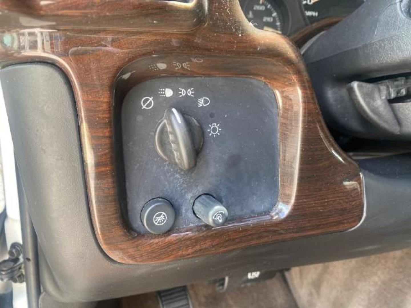 2003 Summit White /Medium Pewter Chevrolet Express HI TOP CONVERSION EXPLOR LOW MILES 55,452 (1GBFG15T331) with an 5.3L Vortec 5300 V8 SFI Engine engine, Automatic transmission, located at 4701 North Dixie Hwy, Pompano Beach, FL, 33064, (954) 422-2889, 26.240938, -80.123474 - OUR WEBPAGE FLORIDACARS1.COM HAS OVER 100 PHOTOS AND FREE CARFAX LINK OVER $ 90,000 NEW 2003 CHEVROLET EXPRESS G1500 LIMITED EXPLORER HI TOP CONVERSION VIN: 1GBFG15T331235672 1 G B F G 1 5 T 3 3 1 2 3 5 6 7 2 VAN 5.3L V8 F OHV GASOLINE REAR WHEEL DRIVE Top Features Alloy Wheels Conversion Van Fold-A - Photo#41