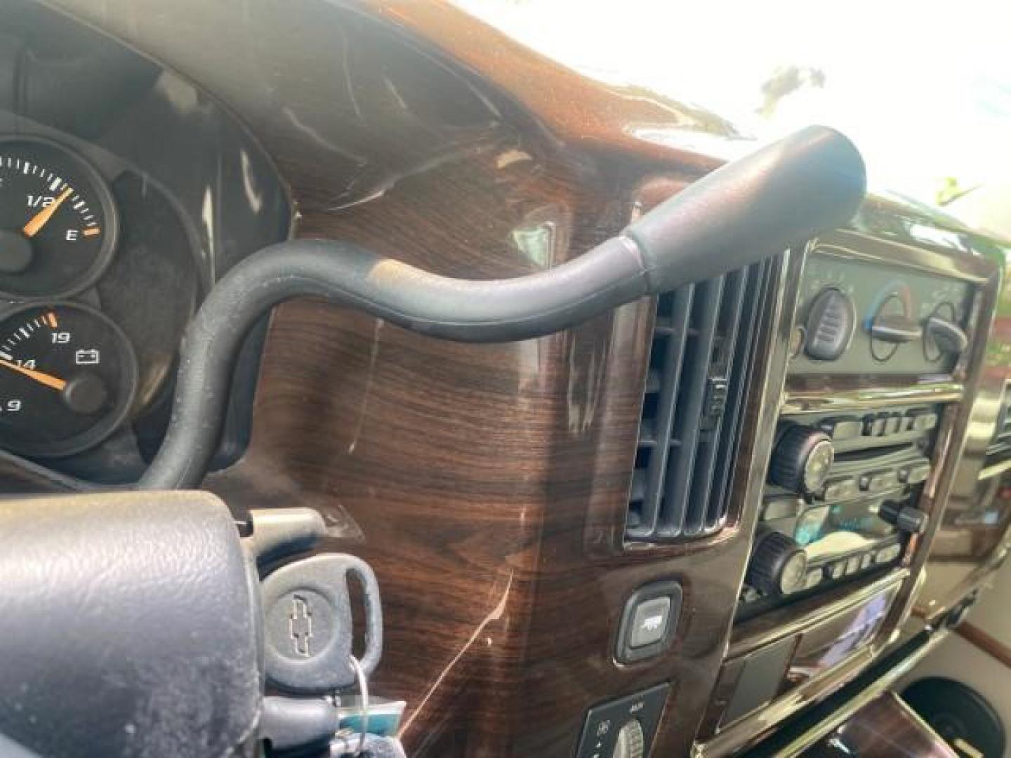 2003 Summit White /Medium Pewter Chevrolet Express HI TOP CONVERSION EXPLOR LOW MILES 55,452 (1GBFG15T331) with an 5.3L Vortec 5300 V8 SFI Engine engine, Automatic transmission, located at 4701 North Dixie Hwy, Pompano Beach, FL, 33064, (954) 422-2889, 26.240938, -80.123474 - OUR WEBPAGE FLORIDACARS1.COM HAS OVER 100 PHOTOS AND FREE CARFAX LINK OVER $ 90,000 NEW 2003 CHEVROLET EXPRESS G1500 LIMITED EXPLORER HI TOP CONVERSION VIN: 1GBFG15T331235672 1 G B F G 1 5 T 3 3 1 2 3 5 6 7 2 VAN 5.3L V8 F OHV GASOLINE REAR WHEEL DRIVE Top Features Alloy Wheels Conversion Van Fold-A - Photo#43