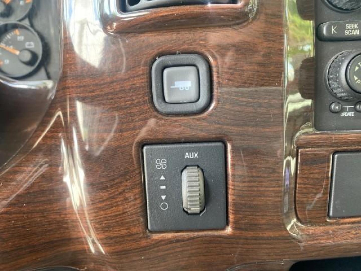 2003 Summit White /Medium Pewter Chevrolet Express HI TOP CONVERSION EXPLOR LOW MILES 55,452 (1GBFG15T331) with an 5.3L Vortec 5300 V8 SFI Engine engine, Automatic transmission, located at 4701 North Dixie Hwy, Pompano Beach, FL, 33064, (954) 422-2889, 26.240938, -80.123474 - OUR WEBPAGE FLORIDACARS1.COM HAS OVER 100 PHOTOS AND FREE CARFAX LINK OVER $ 90,000 NEW 2003 CHEVROLET EXPRESS G1500 LIMITED EXPLORER HI TOP CONVERSION VIN: 1GBFG15T331235672 1 G B F G 1 5 T 3 3 1 2 3 5 6 7 2 VAN 5.3L V8 F OHV GASOLINE REAR WHEEL DRIVE Top Features Alloy Wheels Conversion Van Fold-A - Photo#56