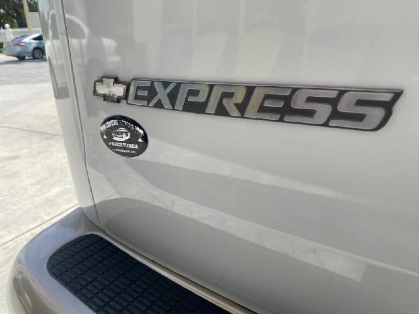2003 Summit White /Medium Pewter Chevrolet Express HI TOP CONVERSION EXPLOR LOW MILES 55,452 (1GBFG15T331) with an 5.3L Vortec 5300 V8 SFI Engine engine, Automatic transmission, located at 4701 North Dixie Hwy, Pompano Beach, FL, 33064, (954) 422-2889, 26.240938, -80.123474 - OUR WEBPAGE FLORIDACARS1.COM HAS OVER 100 PHOTOS AND FREE CARFAX LINK OVER $ 90,000 NEW 2003 CHEVROLET EXPRESS G1500 LIMITED EXPLORER HI TOP CONVERSION VIN: 1GBFG15T331235672 1 G B F G 1 5 T 3 3 1 2 3 5 6 7 2 VAN 5.3L V8 F OHV GASOLINE REAR WHEEL DRIVE Top Features Alloy Wheels Conversion Van Fold-A - Photo#90