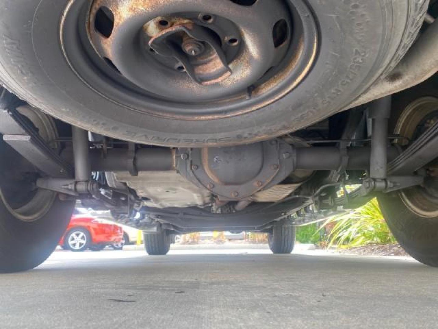 2006 Black /Very Dark Pewter Chevrolet Colorado LT 4WD LOW MILES 74,382 (1GCDT196768) with an 3.5L DOHC 5-Cyl MFI Engine engine, Automatic transmission, located at 4701 North Dixie Hwy, Pompano Beach, FL, 33064, (954) 422-2889, 26.240938, -80.123474 - OUR WEBPAGE FLORIDACARS1.COM HAS OVER 100 PHOTOS AND FREE CARFAX LINK 2006 CHEVROLET COLORADO LT VIN: 1GCDT196768275459 1 G C D T 1 9 6 7 6 8 2 7 5 4 5 9 4 DOOR EXTENDED CAB PICKUP 3.5L I5 F GASOLINE REAR WHEEL DRIVE W/ 4X4 Top Features 4WD/AWD Bed Cover Cloth Seats Running Boards Basic Features ABS - Photo#22