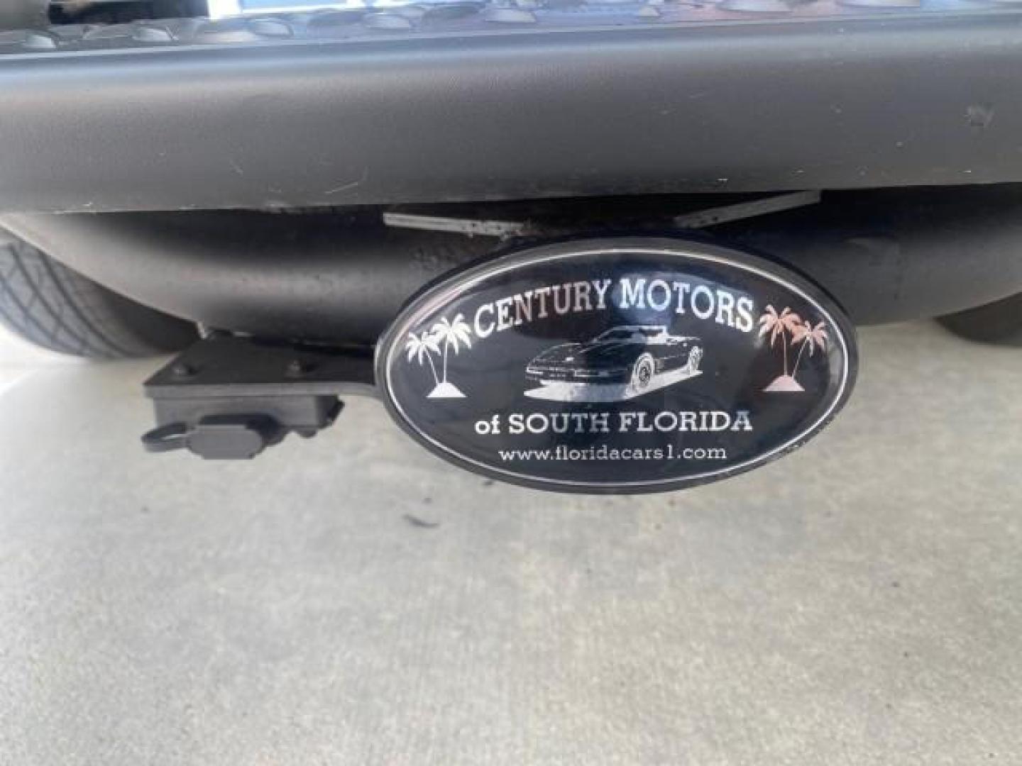 2006 Black /Very Dark Pewter Chevrolet Colorado LT 4WD LOW MILES 74,382 (1GCDT196768) with an 3.5L DOHC 5-Cyl MFI Engine engine, Automatic transmission, located at 4701 North Dixie Hwy, Pompano Beach, FL, 33064, (954) 422-2889, 26.240938, -80.123474 - OUR WEBPAGE FLORIDACARS1.COM HAS OVER 100 PHOTOS AND FREE CARFAX LINK 2006 CHEVROLET COLORADO LT VIN: 1GCDT196768275459 1 G C D T 1 9 6 7 6 8 2 7 5 4 5 9 4 DOOR EXTENDED CAB PICKUP 3.5L I5 F GASOLINE REAR WHEEL DRIVE W/ 4X4 Top Features 4WD/AWD Bed Cover Cloth Seats Running Boards Basic Features ABS - Photo#66