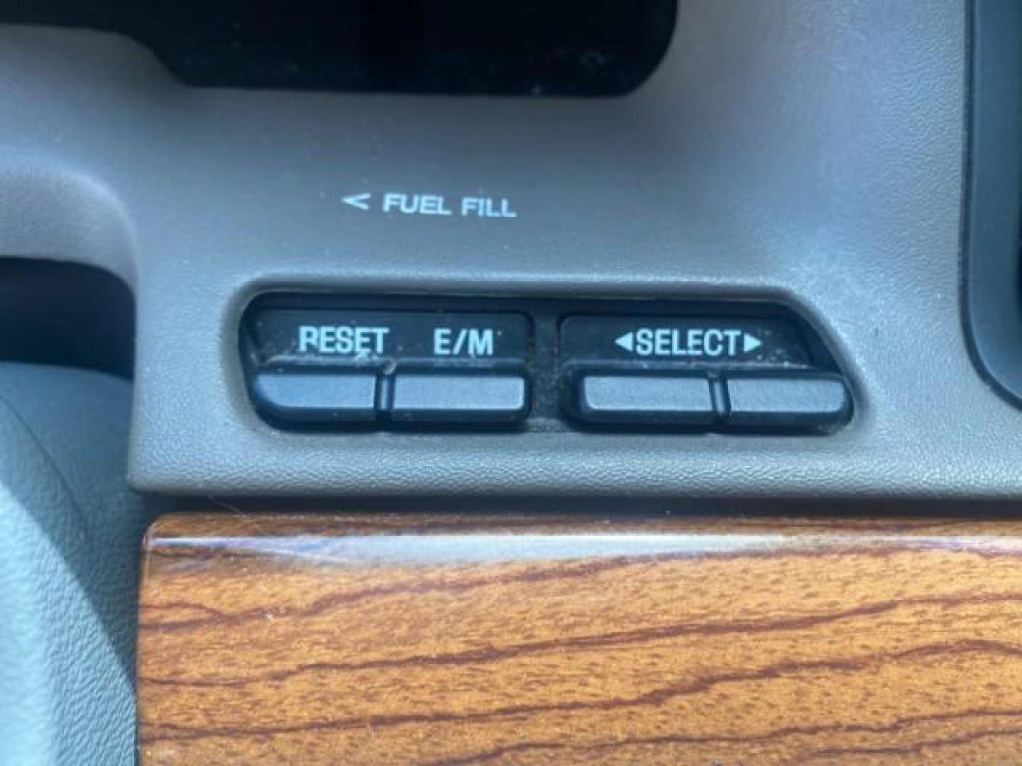 2004 Medium Titanium Metallic /Light Flint Ford Crown Victoria LX Sport LOW MILES 75,511 FL (2FAFP74W24X) with an 4.6L SEFI OHC V8 Engine engine, Automatic transmission, located at 4701 North Dixie Hwy, Pompano Beach, FL, 33064, (954) 422-2889, 26.240938, -80.123474 - OUR WEBPAGE FLORIDACARS1.COM HAS OVER 100 PHOTOS AND FREE CARFAX LINK 2004 FORD CROWN VICTORIA LX DUAL EXHAUST RARE FIND VIN: 2FAFP74W24X150704 2 F A F P 7 4 W 2 4 X 1 5 0 7 0 4 SEDAN 4 DR 4.6L V8 F GASOLINE REAR WHEEL DRIVE Top Features Alloy Wheels Leather Seats Basic Features ABS Brakes AM/FM Ste - Photo#44