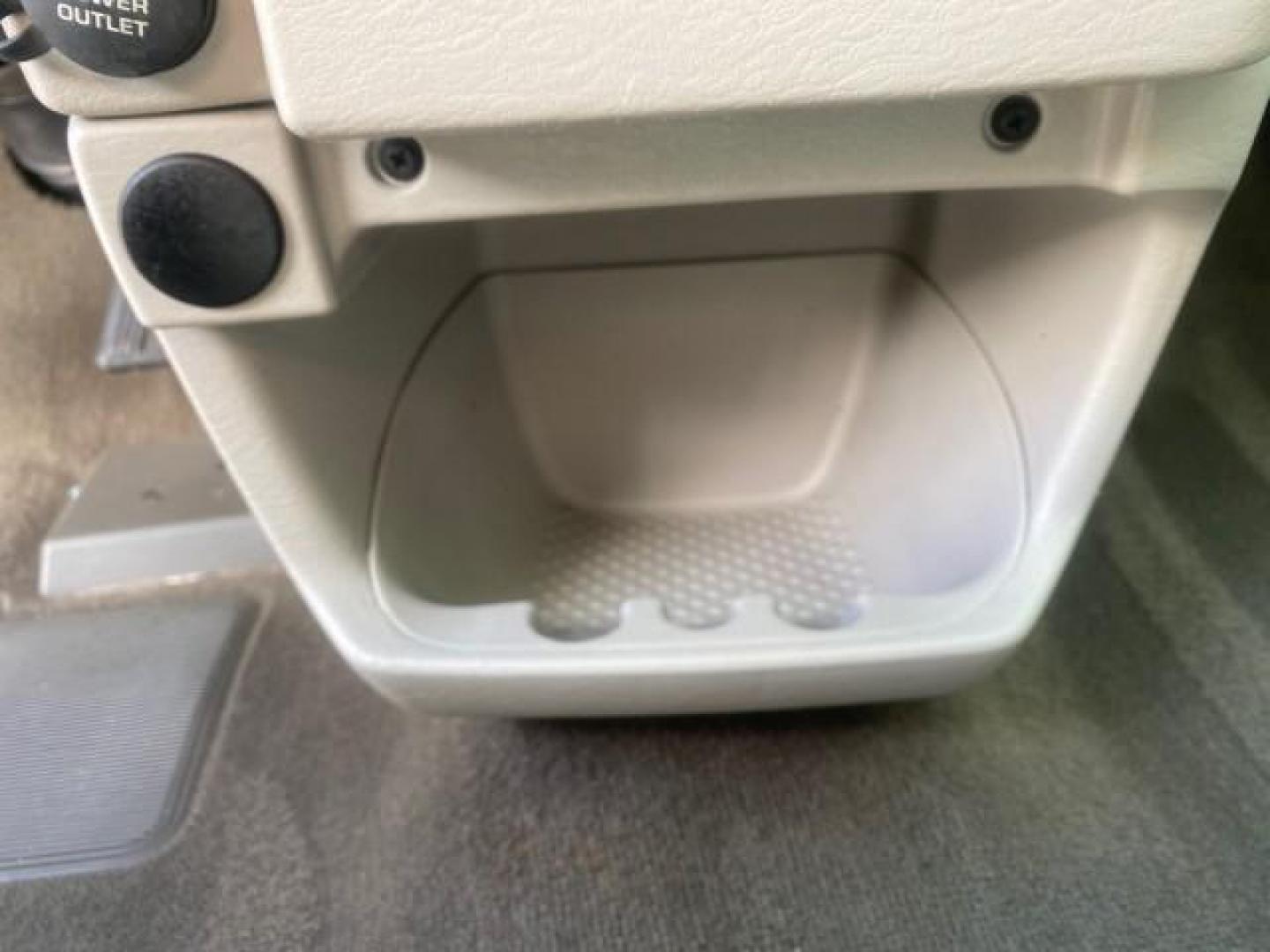 2005 Stone White /Dk Khaki/Lt Graystone Chrysler Town and Country LOW MILES 50,427 (1C4GP45R55B) with an 3.3L OHV SMPI V6 Engine engine, Automatic transmission, located at 4701 North Dixie Hwy, Pompano Beach, FL, 33064, (954) 422-2889, 26.240938, -80.123474 - OUR WEBPAGE FLORIDACARS1.COM HAS OVER 100 PHOTOS AND FREE CARFAX LINK 2005 CHRYSLER TOWN AND COUNTRY VIN: 1C4GP45R55B103614 1 C 4 G P 4 5 R 5 5 B 1 0 3 6 1 4 VAN 3.3L V6 F OHV 24V GASOLINE FRONT WHEEL DRIVE Features Air Conditioning AM/FM Stereo Automatic Transmission CD Audio Cloth Seats Cruise Con - Photo#50