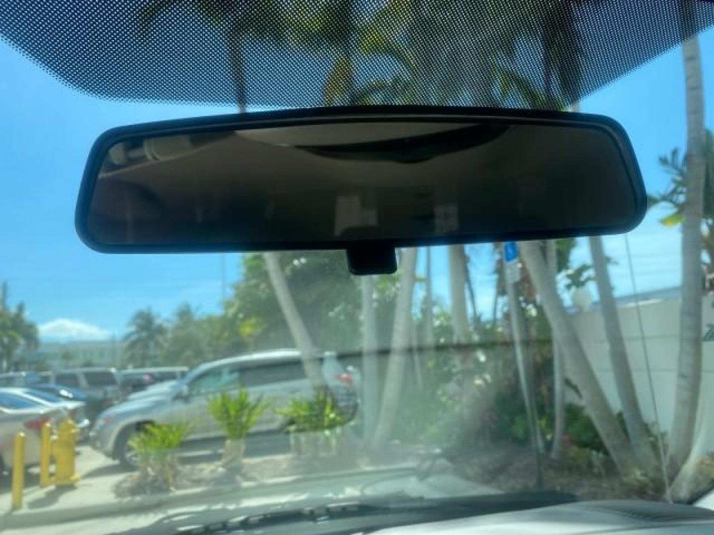 2005 Stone White /Dk Khaki/Lt Graystone Chrysler Town and Country LOW MILES 50,427 (1C4GP45R55B) with an 3.3L OHV SMPI V6 Engine engine, Automatic transmission, located at 4701 North Dixie Hwy, Pompano Beach, FL, 33064, (954) 422-2889, 26.240938, -80.123474 - OUR WEBPAGE FLORIDACARS1.COM HAS OVER 100 PHOTOS AND FREE CARFAX LINK 2005 CHRYSLER TOWN AND COUNTRY VIN: 1C4GP45R55B103614 1 C 4 G P 4 5 R 5 5 B 1 0 3 6 1 4 VAN 3.3L V6 F OHV 24V GASOLINE FRONT WHEEL DRIVE Features Air Conditioning AM/FM Stereo Automatic Transmission CD Audio Cloth Seats Cruise Con - Photo#51