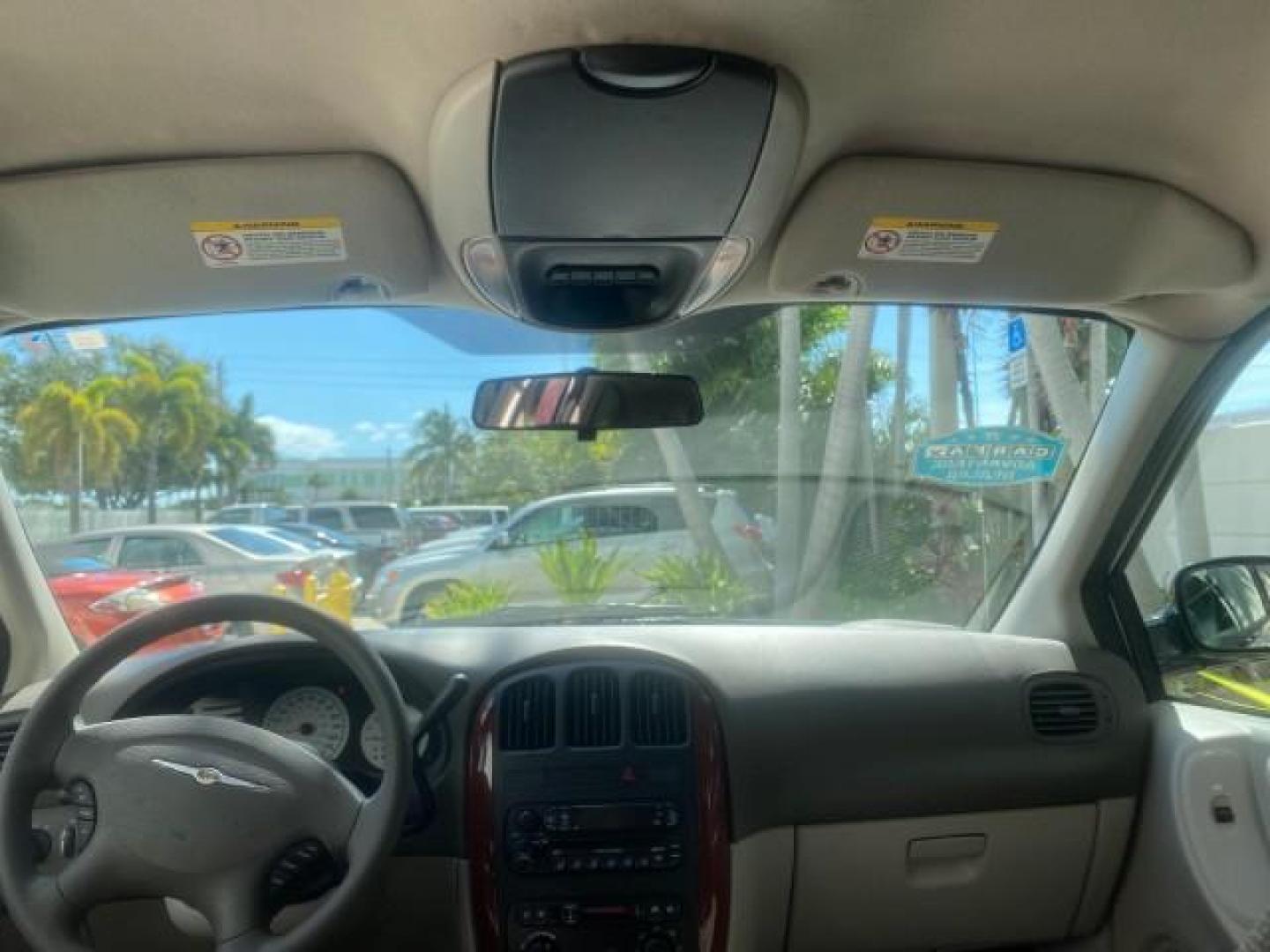 2005 Stone White /Dk Khaki/Lt Graystone Chrysler Town and Country LOW MILES 50,427 (1C4GP45R55B) with an 3.3L OHV SMPI V6 Engine engine, Automatic transmission, located at 4701 North Dixie Hwy, Pompano Beach, FL, 33064, (954) 422-2889, 26.240938, -80.123474 - OUR WEBPAGE FLORIDACARS1.COM HAS OVER 100 PHOTOS AND FREE CARFAX LINK 2005 CHRYSLER TOWN AND COUNTRY VIN: 1C4GP45R55B103614 1 C 4 G P 4 5 R 5 5 B 1 0 3 6 1 4 VAN 3.3L V6 F OHV 24V GASOLINE FRONT WHEEL DRIVE Features Air Conditioning AM/FM Stereo Automatic Transmission CD Audio Cloth Seats Cruise Con - Photo#65