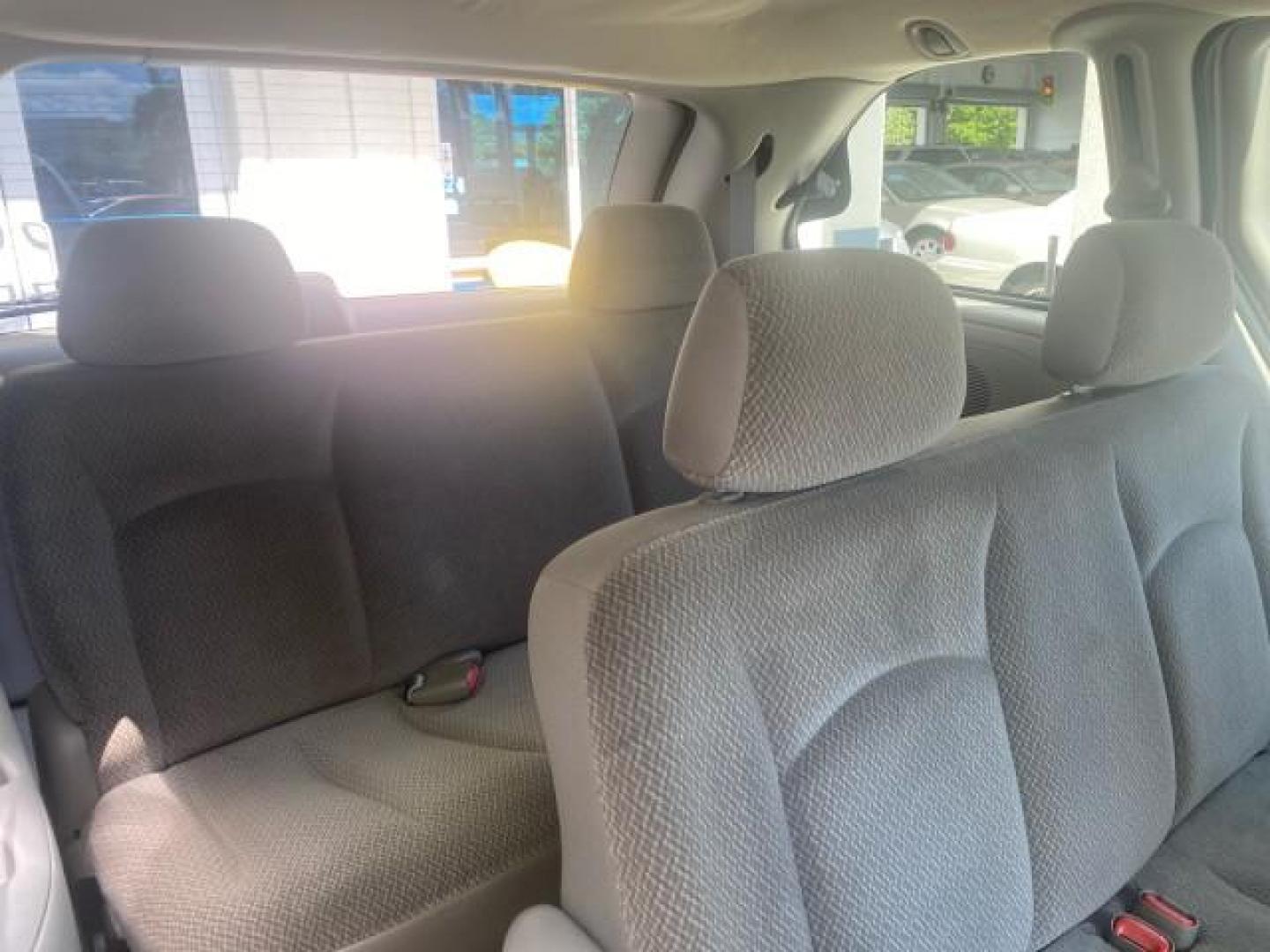 2005 Stone White /Dk Khaki/Lt Graystone Chrysler Town and Country LOW MILES 50,427 (1C4GP45R55B) with an 3.3L OHV SMPI V6 Engine engine, Automatic transmission, located at 4701 North Dixie Hwy, Pompano Beach, FL, 33064, (954) 422-2889, 26.240938, -80.123474 - OUR WEBPAGE FLORIDACARS1.COM HAS OVER 100 PHOTOS AND FREE CARFAX LINK 2005 CHRYSLER TOWN AND COUNTRY VIN: 1C4GP45R55B103614 1 C 4 G P 4 5 R 5 5 B 1 0 3 6 1 4 VAN 3.3L V6 F OHV 24V GASOLINE FRONT WHEEL DRIVE Features Air Conditioning AM/FM Stereo Automatic Transmission CD Audio Cloth Seats Cruise Con - Photo#91