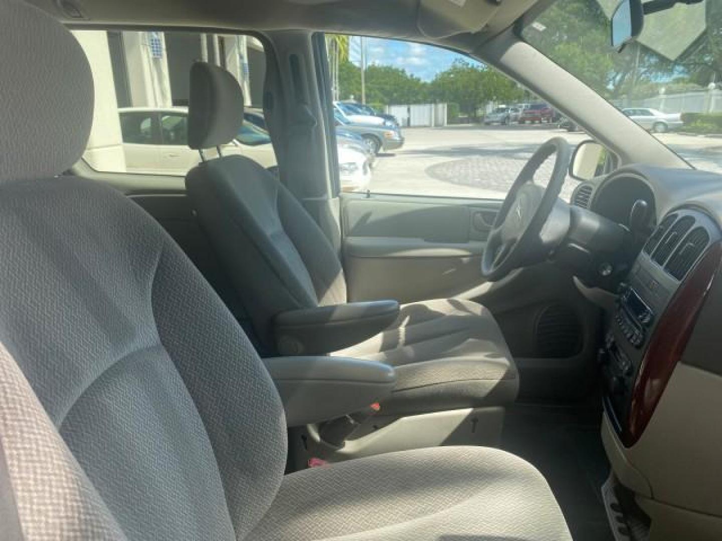 2005 Stone White /Dk Khaki/Lt Graystone Chrysler Town and Country LOW MILES 50,427 (1C4GP45R55B) with an 3.3L OHV SMPI V6 Engine engine, Automatic transmission, located at 4701 North Dixie Hwy, Pompano Beach, FL, 33064, (954) 422-2889, 26.240938, -80.123474 - OUR WEBPAGE FLORIDACARS1.COM HAS OVER 100 PHOTOS AND FREE CARFAX LINK 2005 CHRYSLER TOWN AND COUNTRY VIN: 1C4GP45R55B103614 1 C 4 G P 4 5 R 5 5 B 1 0 3 6 1 4 VAN 3.3L V6 F OHV 24V GASOLINE FRONT WHEEL DRIVE Features Air Conditioning AM/FM Stereo Automatic Transmission CD Audio Cloth Seats Cruise Con - Photo#99