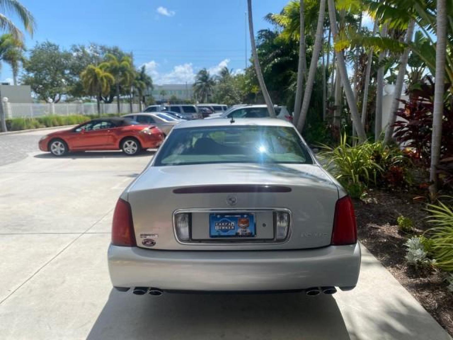 2005 Thunder Gray /Dark Gray Cadillac DeVille LOW MILES 36,800 (1G6KD54Y75U) with an 4.6L DOHC V8 Northstar Engine engine, Automatic transmission, located at 4701 North Dixie Hwy, Pompano Beach, FL, 33064, (954) 422-2889, 26.240938, -80.123474 - OUR WEBPAGE FLORIDACARS1.COM HAS OVER 100 PHOTOS AND FREE CARFAX LINK 2005 CADILLAC DEVILLE $46,045 NEW! VIN: 1G6KD54Y75U125414 1 G 6 K D 5 4 Y 7 5 U 1 2 5 4 1 4 SEDAN 4 DR 4.6L V8 F DOHC GASOLINE FRONT WHEEL DRIVE Top Features Alloy Wheels Leather Seats Basic Features ABS Brakes AM/FM Stereo Air Co - Photo#6