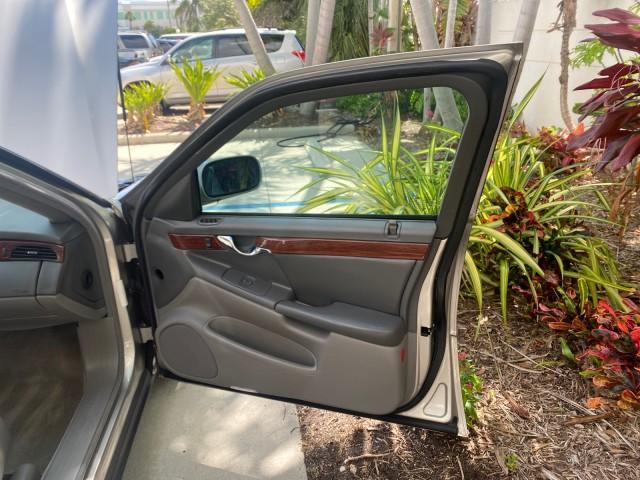 2005 Thunder Gray /Dark Gray Cadillac DeVille LOW MILES 36,800 (1G6KD54Y75U) with an 4.6L DOHC V8 Northstar Engine engine, Automatic transmission, located at 4701 North Dixie Hwy, Pompano Beach, FL, 33064, (954) 422-2889, 26.240938, -80.123474 - OUR WEBPAGE FLORIDACARS1.COM HAS OVER 100 PHOTOS AND FREE CARFAX LINK 2005 CADILLAC DEVILLE $46,045 NEW! VIN: 1G6KD54Y75U125414 1 G 6 K D 5 4 Y 7 5 U 1 2 5 4 1 4 SEDAN 4 DR 4.6L V8 F DOHC GASOLINE FRONT WHEEL DRIVE Top Features Alloy Wheels Leather Seats Basic Features ABS Brakes AM/FM Stereo Air Co - Photo#11