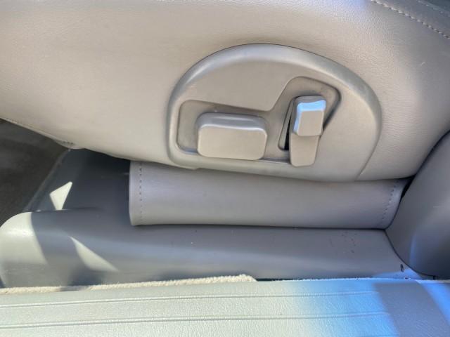 2005 Thunder Gray /Dark Gray Cadillac DeVille LOW MILES 36,800 (1G6KD54Y75U) with an 4.6L DOHC V8 Northstar Engine engine, Automatic transmission, located at 4701 North Dixie Hwy, Pompano Beach, FL, 33064, (954) 422-2889, 26.240938, -80.123474 - OUR WEBPAGE FLORIDACARS1.COM HAS OVER 100 PHOTOS AND FREE CARFAX LINK 2005 CADILLAC DEVILLE $46,045 NEW! VIN: 1G6KD54Y75U125414 1 G 6 K D 5 4 Y 7 5 U 1 2 5 4 1 4 SEDAN 4 DR 4.6L V8 F DOHC GASOLINE FRONT WHEEL DRIVE Top Features Alloy Wheels Leather Seats Basic Features ABS Brakes AM/FM Stereo Air Co - Photo#32