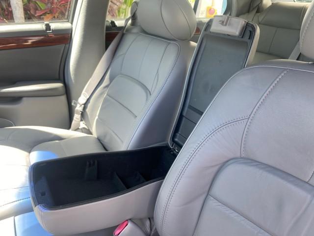 2005 Thunder Gray /Dark Gray Cadillac DeVille LOW MILES 36,800 (1G6KD54Y75U) with an 4.6L DOHC V8 Northstar Engine engine, Automatic transmission, located at 4701 North Dixie Hwy, Pompano Beach, FL, 33064, (954) 422-2889, 26.240938, -80.123474 - OUR WEBPAGE FLORIDACARS1.COM HAS OVER 100 PHOTOS AND FREE CARFAX LINK 2005 CADILLAC DEVILLE $46,045 NEW! VIN: 1G6KD54Y75U125414 1 G 6 K D 5 4 Y 7 5 U 1 2 5 4 1 4 SEDAN 4 DR 4.6L V8 F DOHC GASOLINE FRONT WHEEL DRIVE Top Features Alloy Wheels Leather Seats Basic Features ABS Brakes AM/FM Stereo Air Co - Photo#61