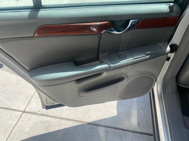 2005 Thunder Gray /Dark Gray Cadillac DeVille LOW MILES 36,800 (1G6KD54Y75U) with an 4.6L DOHC V8 Northstar Engine engine, Automatic transmission, located at 4701 North Dixie Hwy, Pompano Beach, FL, 33064, (954) 422-2889, 26.240938, -80.123474 - OUR WEBPAGE FLORIDACARS1.COM HAS OVER 100 PHOTOS AND FREE CARFAX LINK 2005 CADILLAC DEVILLE $46,045 NEW! VIN: 1G6KD54Y75U125414 1 G 6 K D 5 4 Y 7 5 U 1 2 5 4 1 4 SEDAN 4 DR 4.6L V8 F DOHC GASOLINE FRONT WHEEL DRIVE Top Features Alloy Wheels Leather Seats Basic Features ABS Brakes AM/FM Stereo Air Co - Photo#64