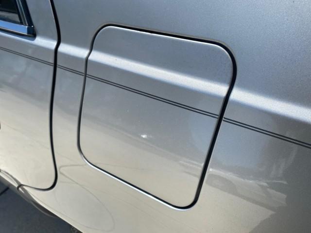 2005 Thunder Gray /Dark Gray Cadillac DeVille LOW MILES 36,800 (1G6KD54Y75U) with an 4.6L DOHC V8 Northstar Engine engine, Automatic transmission, located at 4701 North Dixie Hwy, Pompano Beach, FL, 33064, (954) 422-2889, 26.240938, -80.123474 - OUR WEBPAGE FLORIDACARS1.COM HAS OVER 100 PHOTOS AND FREE CARFAX LINK 2005 CADILLAC DEVILLE $46,045 NEW! VIN: 1G6KD54Y75U125414 1 G 6 K D 5 4 Y 7 5 U 1 2 5 4 1 4 SEDAN 4 DR 4.6L V8 F DOHC GASOLINE FRONT WHEEL DRIVE Top Features Alloy Wheels Leather Seats Basic Features ABS Brakes AM/FM Stereo Air Co - Photo#73