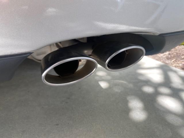 2005 Thunder Gray /Dark Gray Cadillac DeVille LOW MILES 36,800 (1G6KD54Y75U) with an 4.6L DOHC V8 Northstar Engine engine, Automatic transmission, located at 4701 North Dixie Hwy, Pompano Beach, FL, 33064, (954) 422-2889, 26.240938, -80.123474 - OUR WEBPAGE FLORIDACARS1.COM HAS OVER 100 PHOTOS AND FREE CARFAX LINK 2005 CADILLAC DEVILLE $46,045 NEW! VIN: 1G6KD54Y75U125414 1 G 6 K D 5 4 Y 7 5 U 1 2 5 4 1 4 SEDAN 4 DR 4.6L V8 F DOHC GASOLINE FRONT WHEEL DRIVE Top Features Alloy Wheels Leather Seats Basic Features ABS Brakes AM/FM Stereo Air Co - Photo#87