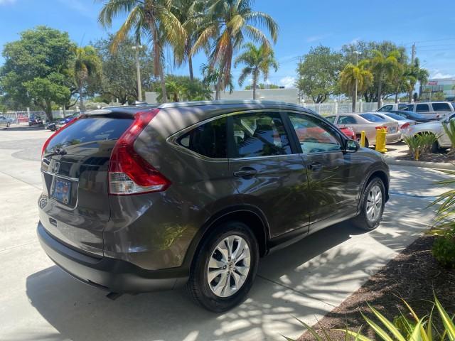 2012 Urban Titanium Metallic /Beige Honda CR-V 1 FL OWNER EX-L LOW MILES 47,572 (5J6RM3H77CL) with an 2.4L DOHC MPFI 16-Valve i-VTEC I4 Engine engine, Automatic transmission, located at 4701 North Dixie Hwy, Pompano Beach, FL, 33064, (954) 422-2889, 26.240938, -80.123474 - OUR WEBPAGE FLORIDACARS1.COM HAS OVER 100 PHOTOS AND FREE CARFAX LINK 2012 HONDA CR-V EX-L VIN: 5J6RM3H77CL033637 5 J 6 R M 3 H 7 7 C L 0 3 3 6 3 7 4 DOOR WAGON/SPORT UTILITY 2.4L I4 F DOHC 16V GASOLINE FRONT WHEEL DRIVE Top Features Alloy Wheels Bluetooth Technology Front Seat Heaters Leather Seats - Photo#7