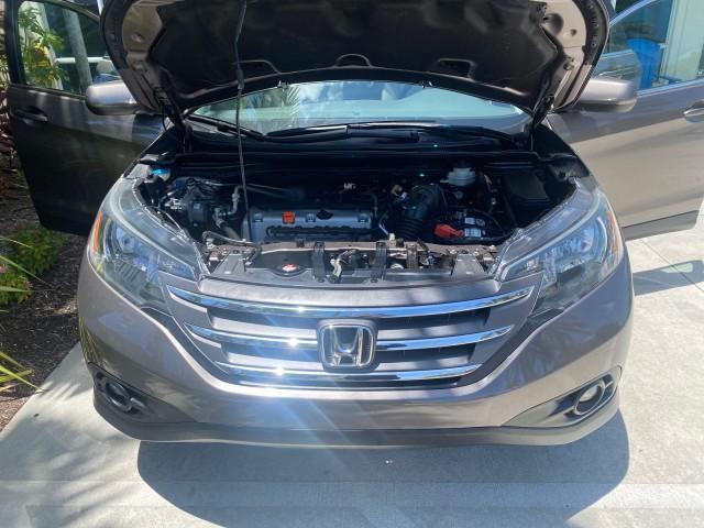 2012 Urban Titanium Metallic /Beige Honda CR-V 1 FL OWNER EX-L LOW MILES 47,572 (5J6RM3H77CL) with an 2.4L DOHC MPFI 16-Valve i-VTEC I4 Engine engine, Automatic transmission, located at 4701 North Dixie Hwy, Pompano Beach, FL, 33064, (954) 422-2889, 26.240938, -80.123474 - OUR WEBPAGE FLORIDACARS1.COM HAS OVER 100 PHOTOS AND FREE CARFAX LINK 2012 HONDA CR-V EX-L VIN: 5J6RM3H77CL033637 5 J 6 R M 3 H 7 7 C L 0 3 3 6 3 7 4 DOOR WAGON/SPORT UTILITY 2.4L I4 F DOHC 16V GASOLINE FRONT WHEEL DRIVE Top Features Alloy Wheels Bluetooth Technology Front Seat Heaters Leather Seats - Photo#17