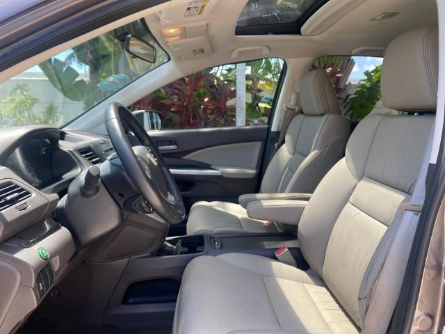 2012 Urban Titanium Metallic /Beige Honda CR-V 1 FL OWNER EX-L LOW MILES 47,572 (5J6RM3H77CL) with an 2.4L DOHC MPFI 16-Valve i-VTEC I4 Engine engine, Automatic transmission, located at 4701 North Dixie Hwy, Pompano Beach, FL, 33064, (954) 422-2889, 26.240938, -80.123474 - OUR WEBPAGE FLORIDACARS1.COM HAS OVER 100 PHOTOS AND FREE CARFAX LINK 2012 HONDA CR-V EX-L VIN: 5J6RM3H77CL033637 5 J 6 R M 3 H 7 7 C L 0 3 3 6 3 7 4 DOOR WAGON/SPORT UTILITY 2.4L I4 F DOHC 16V GASOLINE FRONT WHEEL DRIVE Top Features Alloy Wheels Bluetooth Technology Front Seat Heaters Leather Seats - Photo#34