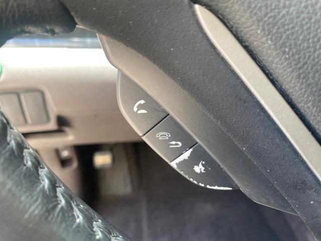 2012 Urban Titanium Metallic /Beige Honda CR-V 1 FL OWNER EX-L LOW MILES 47,572 (5J6RM3H77CL) with an 2.4L DOHC MPFI 16-Valve i-VTEC I4 Engine engine, Automatic transmission, located at 4701 North Dixie Hwy, Pompano Beach, FL, 33064, (954) 422-2889, 26.240938, -80.123474 - OUR WEBPAGE FLORIDACARS1.COM HAS OVER 100 PHOTOS AND FREE CARFAX LINK 2012 HONDA CR-V EX-L VIN: 5J6RM3H77CL033637 5 J 6 R M 3 H 7 7 C L 0 3 3 6 3 7 4 DOOR WAGON/SPORT UTILITY 2.4L I4 F DOHC 16V GASOLINE FRONT WHEEL DRIVE Top Features Alloy Wheels Bluetooth Technology Front Seat Heaters Leather Seats - Photo#41