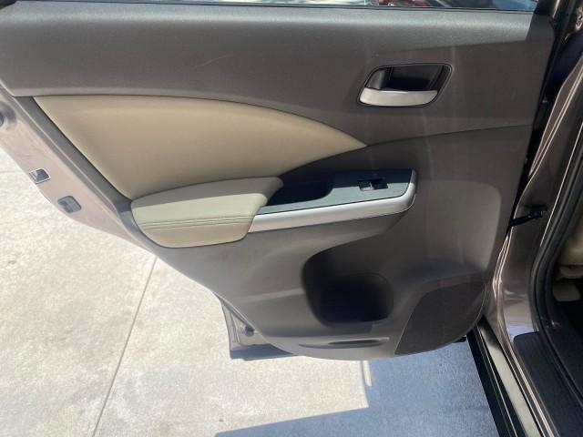 2012 Urban Titanium Metallic /Beige Honda CR-V 1 FL OWNER EX-L LOW MILES 47,572 (5J6RM3H77CL) with an 2.4L DOHC MPFI 16-Valve i-VTEC I4 Engine engine, Automatic transmission, located at 4701 North Dixie Hwy, Pompano Beach, FL, 33064, (954) 422-2889, 26.240938, -80.123474 - OUR WEBPAGE FLORIDACARS1.COM HAS OVER 100 PHOTOS AND FREE CARFAX LINK 2012 HONDA CR-V EX-L VIN: 5J6RM3H77CL033637 5 J 6 R M 3 H 7 7 C L 0 3 3 6 3 7 4 DOOR WAGON/SPORT UTILITY 2.4L I4 F DOHC 16V GASOLINE FRONT WHEEL DRIVE Top Features Alloy Wheels Bluetooth Technology Front Seat Heaters Leather Seats - Photo#67