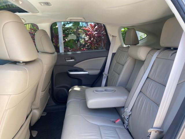 2012 Urban Titanium Metallic /Beige Honda CR-V 1 FL OWNER EX-L LOW MILES 47,572 (5J6RM3H77CL) with an 2.4L DOHC MPFI 16-Valve i-VTEC I4 Engine engine, Automatic transmission, located at 4701 North Dixie Hwy, Pompano Beach, FL, 33064, (954) 422-2889, 26.240938, -80.123474 - OUR WEBPAGE FLORIDACARS1.COM HAS OVER 100 PHOTOS AND FREE CARFAX LINK 2012 HONDA CR-V EX-L VIN: 5J6RM3H77CL033637 5 J 6 R M 3 H 7 7 C L 0 3 3 6 3 7 4 DOOR WAGON/SPORT UTILITY 2.4L I4 F DOHC 16V GASOLINE FRONT WHEEL DRIVE Top Features Alloy Wheels Bluetooth Technology Front Seat Heaters Leather Seats - Photo#69