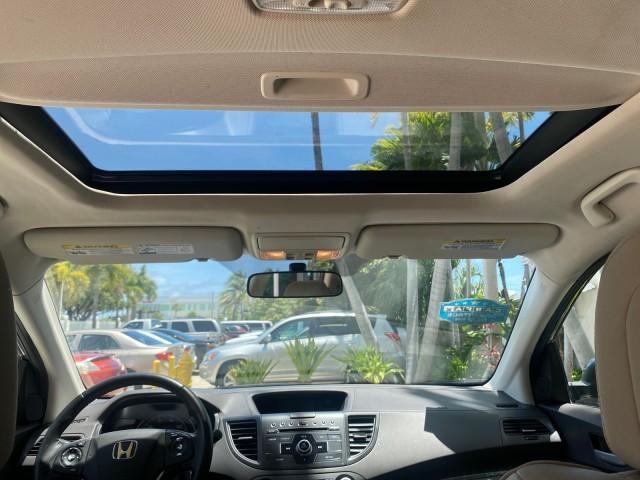 2012 Urban Titanium Metallic /Beige Honda CR-V 1 FL OWNER EX-L LOW MILES 47,572 (5J6RM3H77CL) with an 2.4L DOHC MPFI 16-Valve i-VTEC I4 Engine engine, Automatic transmission, located at 4701 North Dixie Hwy, Pompano Beach, FL, 33064, (954) 422-2889, 26.240938, -80.123474 - OUR WEBPAGE FLORIDACARS1.COM HAS OVER 100 PHOTOS AND FREE CARFAX LINK 2012 HONDA CR-V EX-L VIN: 5J6RM3H77CL033637 5 J 6 R M 3 H 7 7 C L 0 3 3 6 3 7 4 DOOR WAGON/SPORT UTILITY 2.4L I4 F DOHC 16V GASOLINE FRONT WHEEL DRIVE Top Features Alloy Wheels Bluetooth Technology Front Seat Heaters Leather Seats - Photo#74