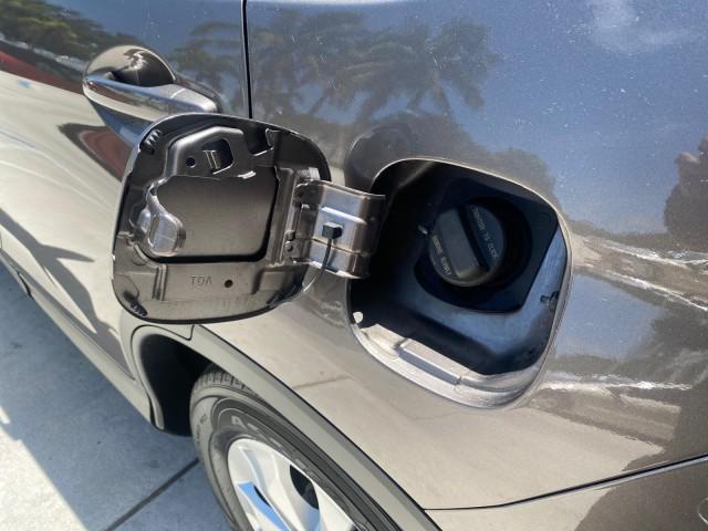 2012 Urban Titanium Metallic /Beige Honda CR-V 1 FL OWNER EX-L LOW MILES 47,572 (5J6RM3H77CL) with an 2.4L DOHC MPFI 16-Valve i-VTEC I4 Engine engine, Automatic transmission, located at 4701 North Dixie Hwy, Pompano Beach, FL, 33064, (954) 422-2889, 26.240938, -80.123474 - OUR WEBPAGE FLORIDACARS1.COM HAS OVER 100 PHOTOS AND FREE CARFAX LINK 2012 HONDA CR-V EX-L VIN: 5J6RM3H77CL033637 5 J 6 R M 3 H 7 7 C L 0 3 3 6 3 7 4 DOOR WAGON/SPORT UTILITY 2.4L I4 F DOHC 16V GASOLINE FRONT WHEEL DRIVE Top Features Alloy Wheels Bluetooth Technology Front Seat Heaters Leather Seats - Photo#78