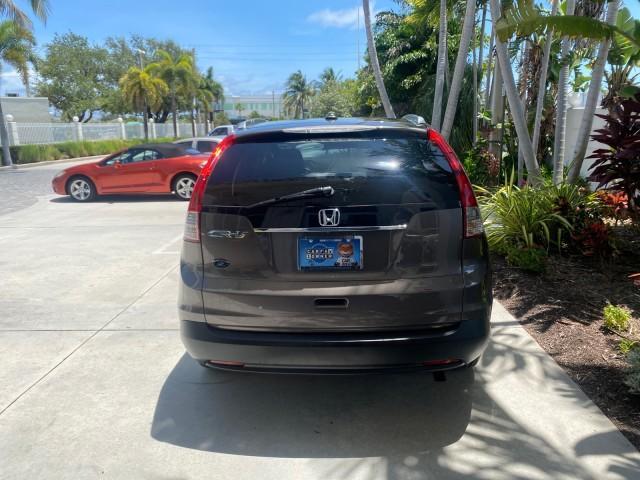 2012 Urban Titanium Metallic /Beige Honda CR-V 1 FL OWNER EX-L LOW MILES 47,572 (5J6RM3H77CL) with an 2.4L DOHC MPFI 16-Valve i-VTEC I4 Engine engine, Automatic transmission, located at 4701 North Dixie Hwy, Pompano Beach, FL, 33064, (954) 422-2889, 26.240938, -80.123474 - OUR WEBPAGE FLORIDACARS1.COM HAS OVER 100 PHOTOS AND FREE CARFAX LINK 2012 HONDA CR-V EX-L VIN: 5J6RM3H77CL033637 5 J 6 R M 3 H 7 7 C L 0 3 3 6 3 7 4 DOOR WAGON/SPORT UTILITY 2.4L I4 F DOHC 16V GASOLINE FRONT WHEEL DRIVE Top Features Alloy Wheels Bluetooth Technology Front Seat Heaters Leather Seats - Photo#82