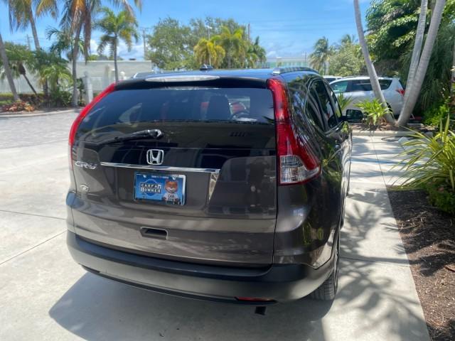 2012 Urban Titanium Metallic /Beige Honda CR-V 1 FL OWNER EX-L LOW MILES 47,572 (5J6RM3H77CL) with an 2.4L DOHC MPFI 16-Valve i-VTEC I4 Engine engine, Automatic transmission, located at 4701 North Dixie Hwy, Pompano Beach, FL, 33064, (954) 422-2889, 26.240938, -80.123474 - OUR WEBPAGE FLORIDACARS1.COM HAS OVER 100 PHOTOS AND FREE CARFAX LINK 2012 HONDA CR-V EX-L VIN: 5J6RM3H77CL033637 5 J 6 R M 3 H 7 7 C L 0 3 3 6 3 7 4 DOOR WAGON/SPORT UTILITY 2.4L I4 F DOHC 16V GASOLINE FRONT WHEEL DRIVE Top Features Alloy Wheels Bluetooth Technology Front Seat Heaters Leather Seats - Photo#83