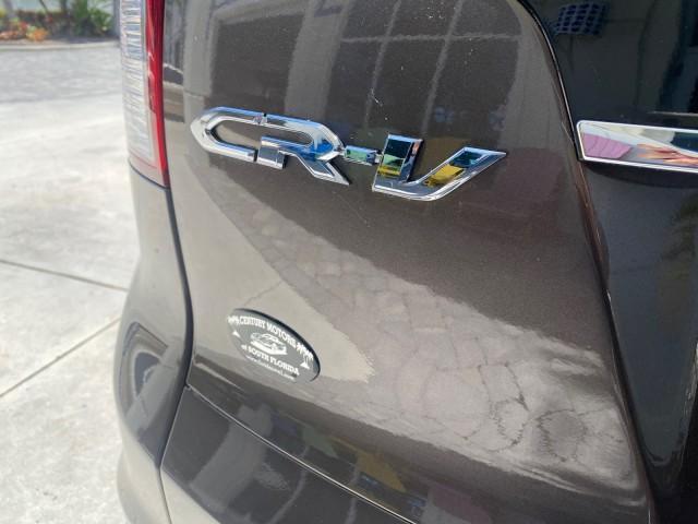 2012 Urban Titanium Metallic /Beige Honda CR-V 1 FL OWNER EX-L LOW MILES 47,572 (5J6RM3H77CL) with an 2.4L DOHC MPFI 16-Valve i-VTEC I4 Engine engine, Automatic transmission, located at 4701 North Dixie Hwy, Pompano Beach, FL, 33064, (954) 422-2889, 26.240938, -80.123474 - OUR WEBPAGE FLORIDACARS1.COM HAS OVER 100 PHOTOS AND FREE CARFAX LINK 2012 HONDA CR-V EX-L VIN: 5J6RM3H77CL033637 5 J 6 R M 3 H 7 7 C L 0 3 3 6 3 7 4 DOOR WAGON/SPORT UTILITY 2.4L I4 F DOHC 16V GASOLINE FRONT WHEEL DRIVE Top Features Alloy Wheels Bluetooth Technology Front Seat Heaters Leather Seats - Photo#84