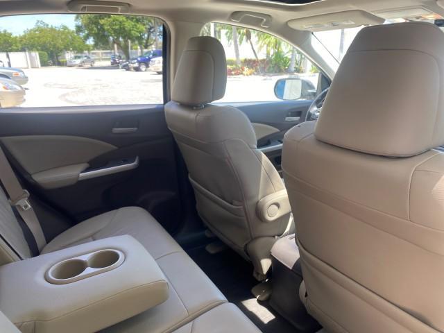 2012 Urban Titanium Metallic /Beige Honda CR-V 1 FL OWNER EX-L LOW MILES 47,572 (5J6RM3H77CL) with an 2.4L DOHC MPFI 16-Valve i-VTEC I4 Engine engine, Automatic transmission, located at 4701 North Dixie Hwy, Pompano Beach, FL, 33064, (954) 422-2889, 26.240938, -80.123474 - OUR WEBPAGE FLORIDACARS1.COM HAS OVER 100 PHOTOS AND FREE CARFAX LINK 2012 HONDA CR-V EX-L VIN: 5J6RM3H77CL033637 5 J 6 R M 3 H 7 7 C L 0 3 3 6 3 7 4 DOOR WAGON/SPORT UTILITY 2.4L I4 F DOHC 16V GASOLINE FRONT WHEEL DRIVE Top Features Alloy Wheels Bluetooth Technology Front Seat Heaters Leather Seats - Photo#97