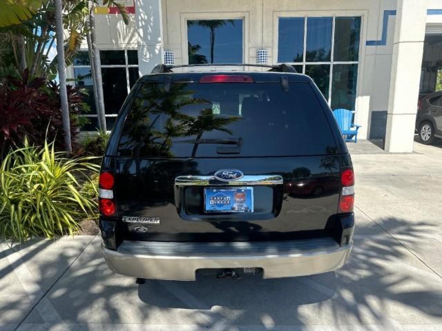 2010 Black /Camel Ford Explorer Eddie Bauer LOW MILES 66,415 1 OWNER (1FMEU6EE2AU) with an 4.0L SOHC 12-Valve V6 Engine engine, Automatic transmission, located at 4701 North Dixie Hwy, Pompano Beach, FL, 33064, (954) 422-2889, 26.240938, -80.123474 - OUR WEBPAGE FLORIDACARS1.COM HAS OVER 100 PHOTOS AND FREE CARFAX LINK 2010 FORD EXPLORER EDDIE BAUER VIN: 1FMEU6EE2AUA92171 1 F M E U 6 E E 2 A U A 9 2 1 7 1 4 DOOR WAGON/SPORT UTILITY 4.0L V6 F SOHC 12V GASOLINE REAR WHEEL DRIVE Features ABS Brakes Air Conditioning Alloy Wheels AM/FM Stereo Automat - Photo#6