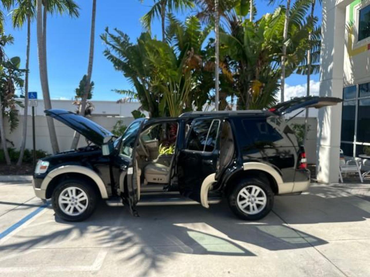 2010 Black /Camel Ford Explorer Eddie Bauer LOW MILES 66,415 1 OWNER (1FMEU6EE2AU) with an 4.0L SOHC 12-Valve V6 Engine engine, Automatic transmission, located at 4701 North Dixie Hwy, Pompano Beach, FL, 33064, (954) 422-2889, 26.240938, -80.123474 - OUR WEBPAGE FLORIDACARS1.COM HAS OVER 100 PHOTOS AND FREE CARFAX LINK 2010 FORD EXPLORER EDDIE BAUER VIN: 1FMEU6EE2AUA92171 1 F M E U 6 E E 2 A U A 9 2 1 7 1 4 DOOR WAGON/SPORT UTILITY 4.0L V6 F SOHC 12V GASOLINE REAR WHEEL DRIVE Features ABS Brakes Air Conditioning Alloy Wheels AM/FM Stereo Automat - Photo#13