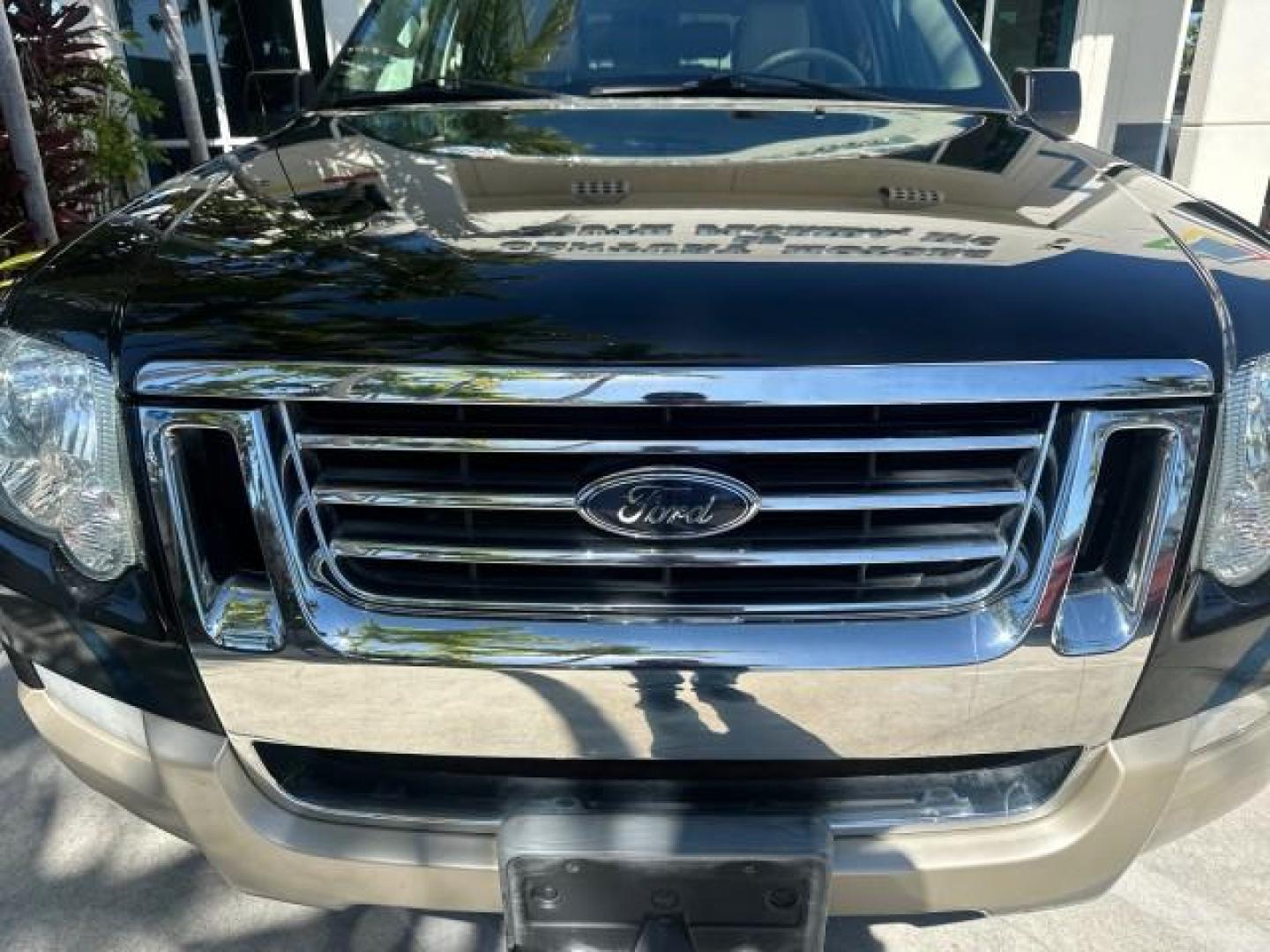 2010 Black /Camel Ford Explorer Eddie Bauer LOW MILES 66,415 1 OWNER (1FMEU6EE2AU) with an 4.0L SOHC 12-Valve V6 Engine engine, Automatic transmission, located at 4701 North Dixie Hwy, Pompano Beach, FL, 33064, (954) 422-2889, 26.240938, -80.123474 - OUR WEBPAGE FLORIDACARS1.COM HAS OVER 100 PHOTOS AND FREE CARFAX LINK 2010 FORD EXPLORER EDDIE BAUER VIN: 1FMEU6EE2AUA92171 1 F M E U 6 E E 2 A U A 9 2 1 7 1 4 DOOR WAGON/SPORT UTILITY 4.0L V6 F SOHC 12V GASOLINE REAR WHEEL DRIVE Features ABS Brakes Air Conditioning Alloy Wheels AM/FM Stereo Automat - Photo#27