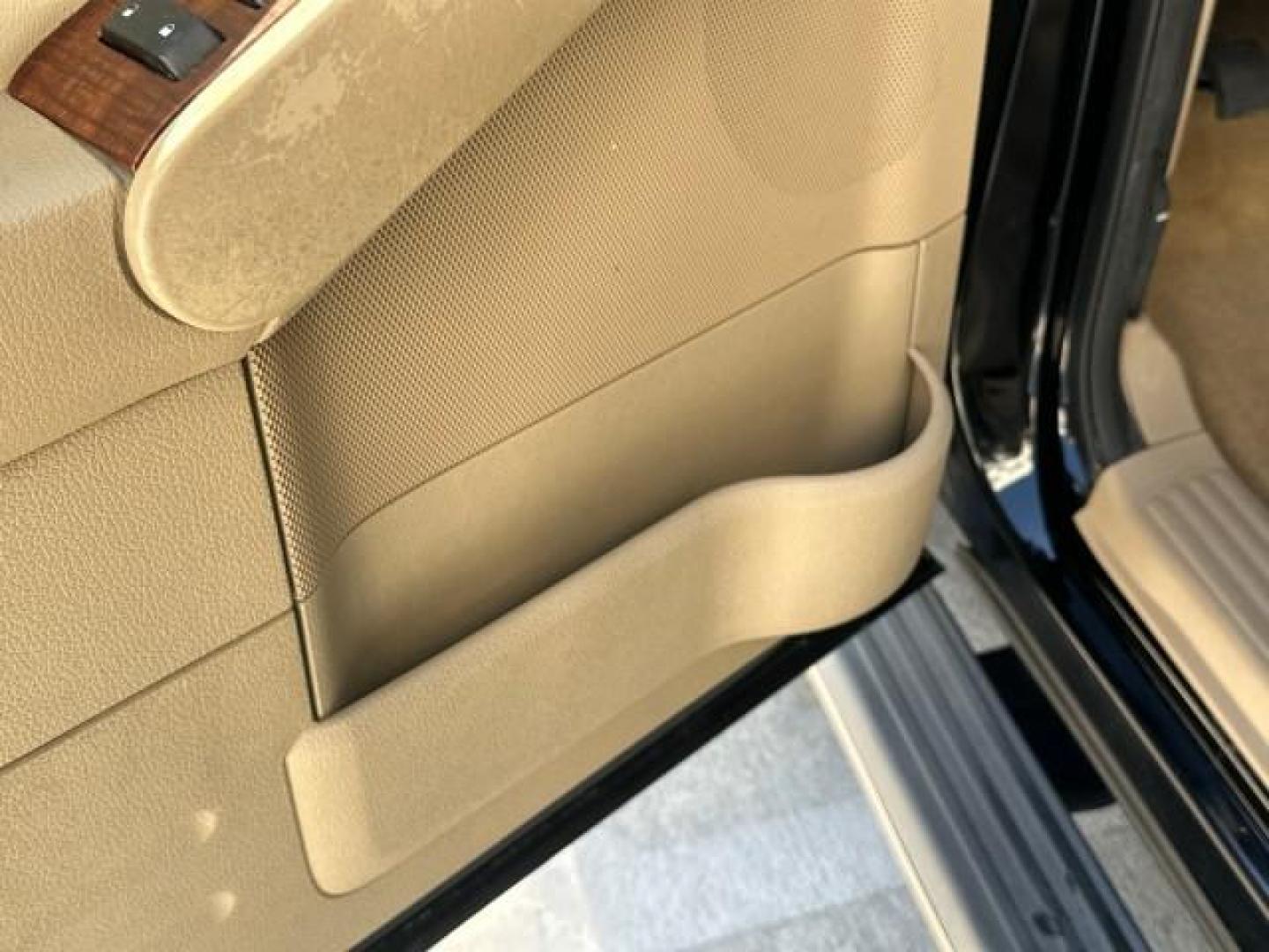 2010 Black /Camel Ford Explorer Eddie Bauer LOW MILES 66,415 1 OWNER (1FMEU6EE2AU) with an 4.0L SOHC 12-Valve V6 Engine engine, Automatic transmission, located at 4701 North Dixie Hwy, Pompano Beach, FL, 33064, (954) 422-2889, 26.240938, -80.123474 - OUR WEBPAGE FLORIDACARS1.COM HAS OVER 100 PHOTOS AND FREE CARFAX LINK 2010 FORD EXPLORER EDDIE BAUER VIN: 1FMEU6EE2AUA92171 1 F M E U 6 E E 2 A U A 9 2 1 7 1 4 DOOR WAGON/SPORT UTILITY 4.0L V6 F SOHC 12V GASOLINE REAR WHEEL DRIVE Features ABS Brakes Air Conditioning Alloy Wheels AM/FM Stereo Automat - Photo#78