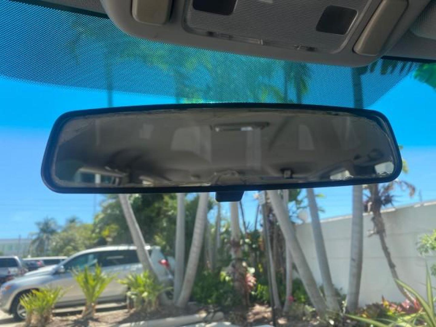 2008 Steel Silver Metallic /Graphite Gray Subaru Forester (Natl) AWD X LOW MILES 51,140 1 OWNER (JF1SG63698H) with an 2.5L SOHC SMPI 16-Valve 4-Cyl Boxer Engine engine, Automatic transmission, located at 4701 North Dixie Hwy, Pompano Beach, FL, 33064, (954) 422-2889, 26.240938, -80.123474 - OUR WEBPAGE FLORIDACARS1.COM HAS OVER 100 PHOTOS AND FREE CARFAX LINK 2008 SUBARU FORESTER 2.5 X VIN: JF1SG63698H707902 J F 1 S G 6 3 6 9 8 H 7 0 7 9 0 2 4 DOOR WAGON/SPORT UTILITY 2.5L H4 F SOHC 16V GASOLINE ALL WHEEL DRIVE Top Features 4WD/AWD Cloth Seats Basic Features ABS Brakes AM/FM Stereo Air - Photo#51