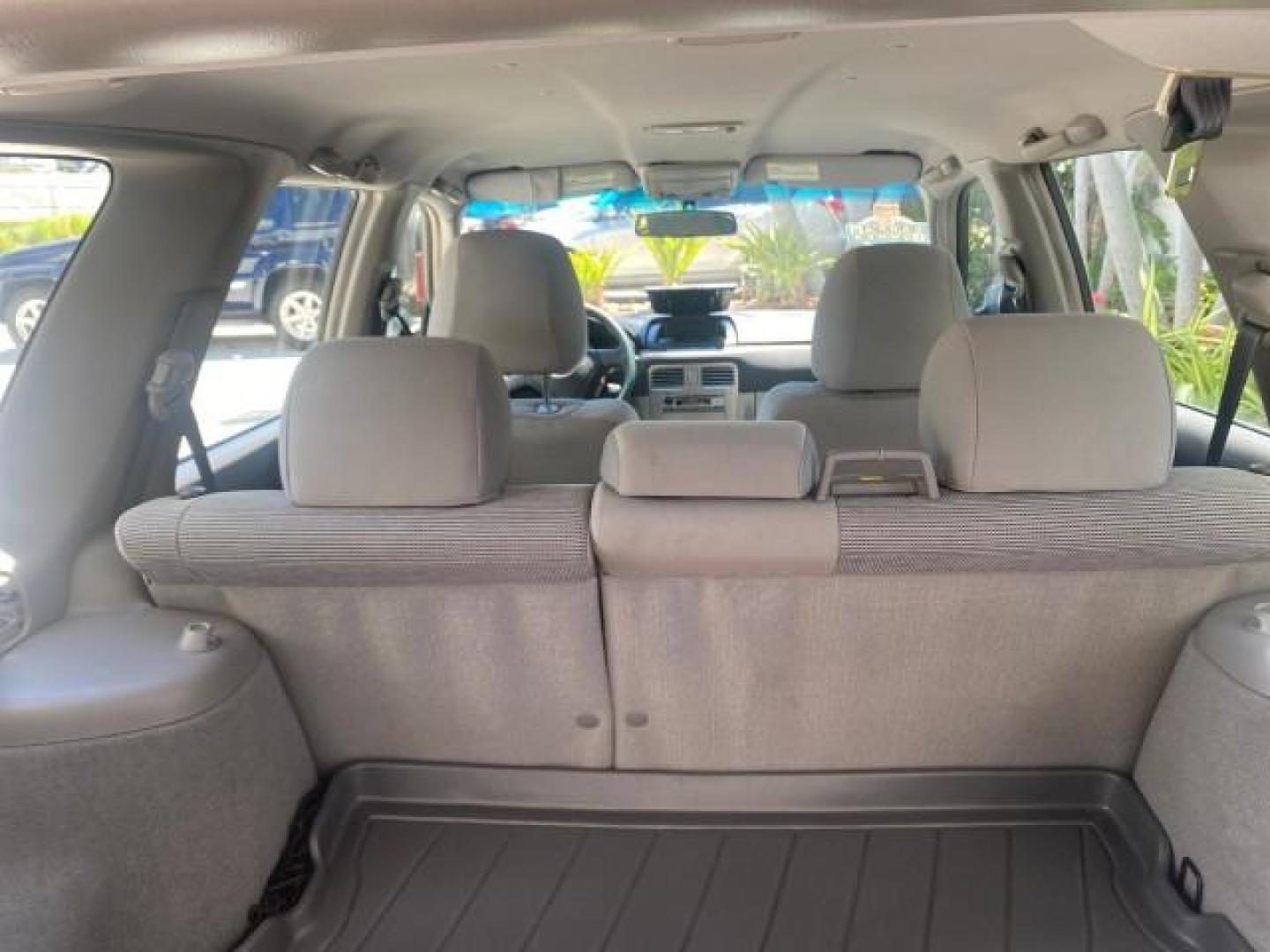 2008 Steel Silver Metallic /Graphite Gray Subaru Forester (Natl) AWD X LOW MILES 51,140 1 OWNER (JF1SG63698H) with an 2.5L SOHC SMPI 16-Valve 4-Cyl Boxer Engine engine, Automatic transmission, located at 4701 North Dixie Hwy, Pompano Beach, FL, 33064, (954) 422-2889, 26.240938, -80.123474 - OUR WEBPAGE FLORIDACARS1.COM HAS OVER 100 PHOTOS AND FREE CARFAX LINK 2008 SUBARU FORESTER 2.5 X VIN: JF1SG63698H707902 J F 1 S G 6 3 6 9 8 H 7 0 7 9 0 2 4 DOOR WAGON/SPORT UTILITY 2.5L H4 F SOHC 16V GASOLINE ALL WHEEL DRIVE Top Features 4WD/AWD Cloth Seats Basic Features ABS Brakes AM/FM Stereo Air - Photo#80