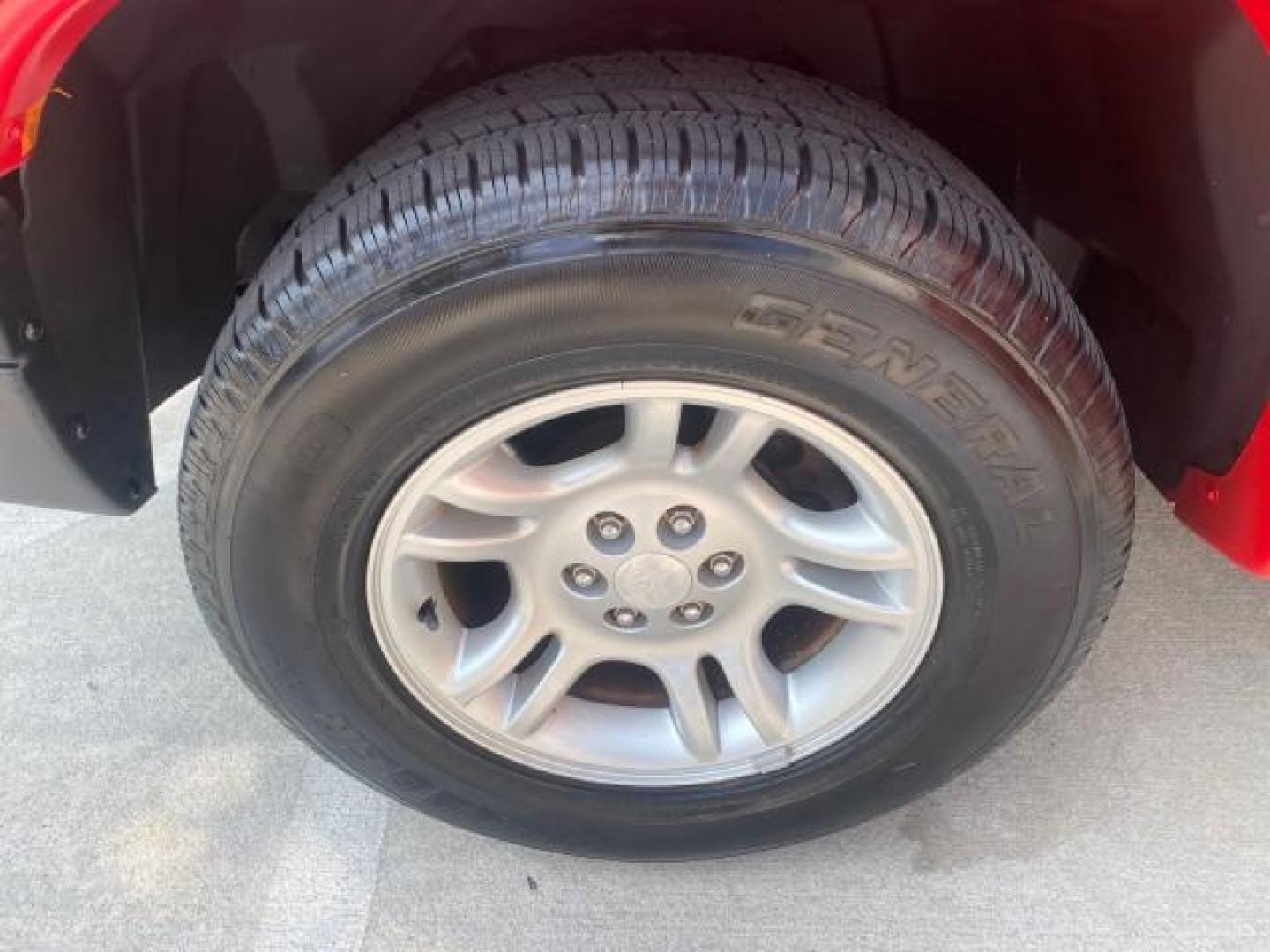 2004 Flame Red /Dark Slate Gray Dodge Dakota AC LOW MILES 25,008 (1D7FL16K04S) with an 3.7L SMPI V6 Magnum Engine engine, Automatic transmission, located at 4701 North Dixie Hwy, Pompano Beach, FL, 33064, (954) 422-2889, 26.240938, -80.123474 - OUR WEBPAGE FLORIDACARS1.COM HAS OVER 100 PHOTOS AND FREE CARFAX LINK 2004 DODGE DAKOTA VIN: 1D7FL16K04S664041 1 D 7 F L 1 6 K 0 4 S 6 6 4 0 4 1 PICKUP 3.7L V6 F GASOLINE REAR WHEEL DRIVE Top Features Alloy Wheels Bed Liner Cloth Seats Basic Features ABS Brakes AM/FM Stereo Air Conditioning Automati - Photo#19