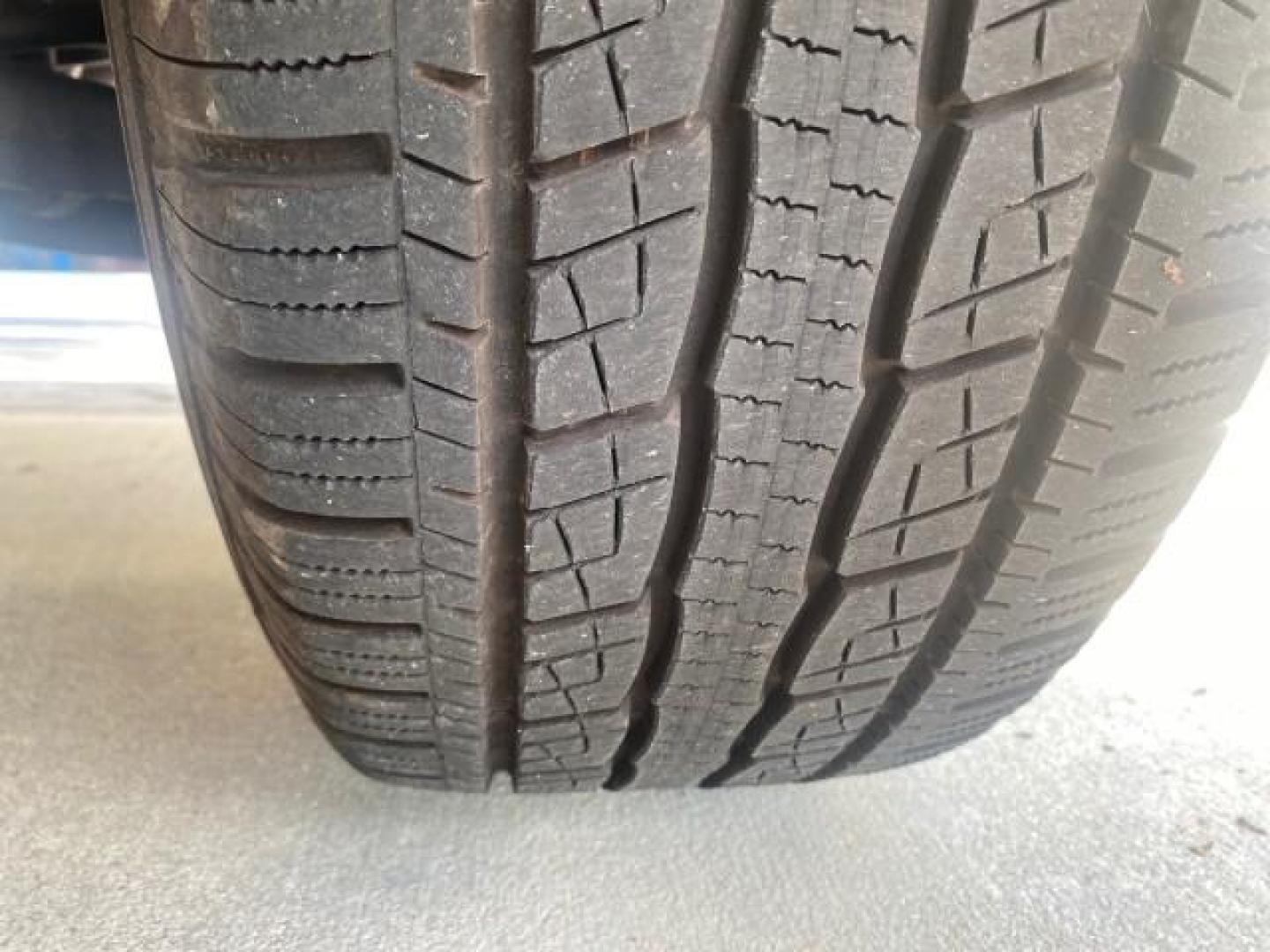 2004 Flame Red /Dark Slate Gray Dodge Dakota AC LOW MILES 25,008 (1D7FL16K04S) with an 3.7L SMPI V6 Magnum Engine engine, Automatic transmission, located at 4701 North Dixie Hwy, Pompano Beach, FL, 33064, (954) 422-2889, 26.240938, -80.123474 - OUR WEBPAGE FLORIDACARS1.COM HAS OVER 100 PHOTOS AND FREE CARFAX LINK 2004 DODGE DAKOTA VIN: 1D7FL16K04S664041 1 D 7 F L 1 6 K 0 4 S 6 6 4 0 4 1 PICKUP 3.7L V6 F GASOLINE REAR WHEEL DRIVE Top Features Alloy Wheels Bed Liner Cloth Seats Basic Features ABS Brakes AM/FM Stereo Air Conditioning Automati - Photo#85