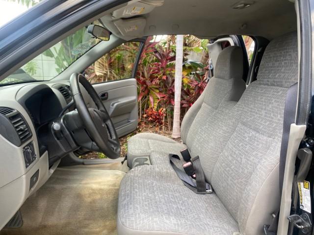 2005 Black /Medium Dark Pewter Chevrolet Colorado Z85 LOW MILES 51,260 1 OWNER (1GCCS198158) with an 2.8L DOHC 4-Cyl MFI Engine engine, Automatic transmission, located at 4701 North Dixie Hwy, Pompano Beach, FL, 33064, (954) 422-2889, 26.240938, -80.123474 - OUR WEBPAGE FLORIDACARS1.COM HAS OVER 100 PHOTOS AND FREE CARFAX LINK 2005 CHEVROLET COLORADO Z85 VIN: 1GCCS198158291462 1 G C C S 1 9 8 1 5 8 2 9 1 4 6 2 4 DOOR EXTENDED CAB PICKUP 2.8L I4 F GASOLINE REAR WHEEL DRIVE Features ABS Brakes Air Conditioning Alloy Wheels AM/FM Stereo Automatic Transmiss - Photo#10