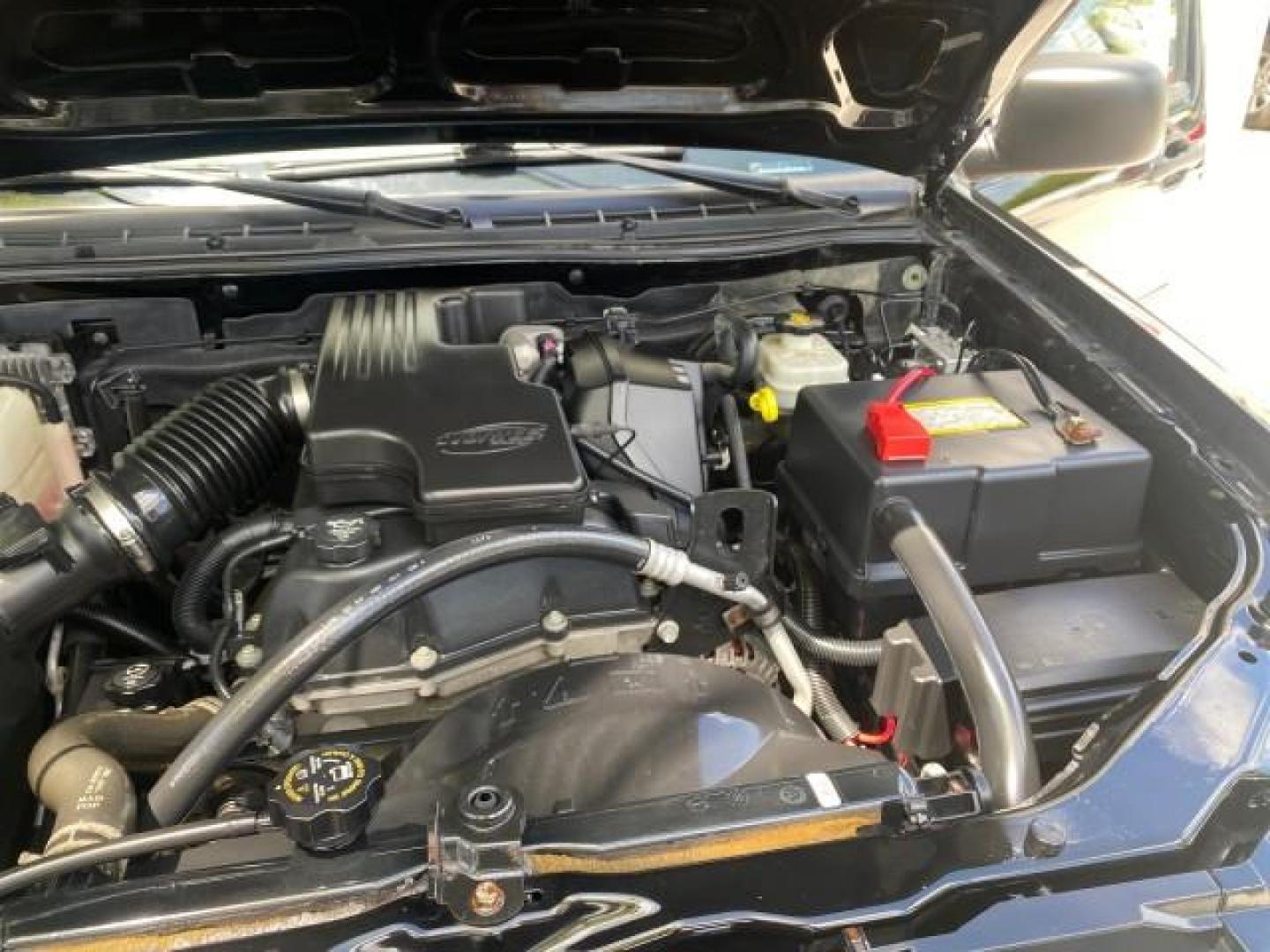 2005 Black /Medium Dark Pewter Chevrolet Colorado Fleet Z85 LOW MILES 51,256 1 OWNER (1GCCS198158) with an 2.8L DOHC 4-Cyl MFI Engine engine, Automatic transmission, located at 4701 North Dixie Hwy, Pompano Beach, FL, 33064, (954) 422-2889, 26.240938, -80.123474 - OUR WEBPAGE FLORIDACARS1.COM HAS OVER 100 PHOTOS AND FREE CARFAX LINK 2005 CHEVROLET COLORADO Z85 VIN: 1GCCS198158291462 1 G C C S 1 9 8 1 5 8 2 9 1 4 6 2 4 DOOR EXTENDED CAB PICKUP 2.8L I4 F GASOLINE REAR WHEEL DRIVE Features ABS Brakes Air Conditioning Alloy Wheels AM/FM Stereo Automatic Transmiss - Photo#25