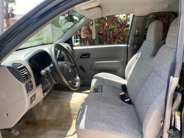 2005 Black /Medium Dark Pewter Chevrolet Colorado Z85 LOW MILES 51,260 1 OWNER (1GCCS198158) with an 2.8L DOHC 4-Cyl MFI Engine engine, Automatic transmission, located at 4701 North Dixie Hwy, Pompano Beach, FL, 33064, (954) 422-2889, 26.240938, -80.123474 - OUR WEBPAGE FLORIDACARS1.COM HAS OVER 100 PHOTOS AND FREE CARFAX LINK 2005 CHEVROLET COLORADO Z85 VIN: 1GCCS198158291462 1 G C C S 1 9 8 1 5 8 2 9 1 4 6 2 4 DOOR EXTENDED CAB PICKUP 2.8L I4 F GASOLINE REAR WHEEL DRIVE Features ABS Brakes Air Conditioning Alloy Wheels AM/FM Stereo Automatic Transmiss - Photo#33
