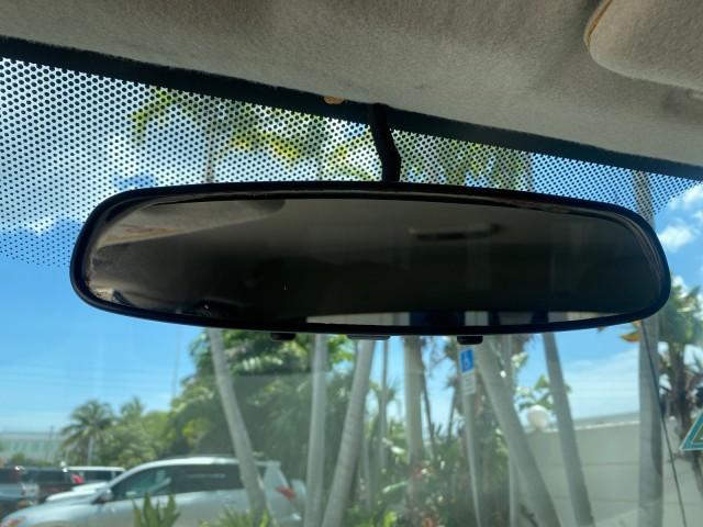 2005 Black /Medium Dark Pewter Chevrolet Colorado Z85 LOW MILES 51,260 1 OWNER (1GCCS198158) with an 2.8L DOHC 4-Cyl MFI Engine engine, Automatic transmission, located at 4701 North Dixie Hwy, Pompano Beach, FL, 33064, (954) 422-2889, 26.240938, -80.123474 - OUR WEBPAGE FLORIDACARS1.COM HAS OVER 100 PHOTOS AND FREE CARFAX LINK 2005 CHEVROLET COLORADO Z85 VIN: 1GCCS198158291462 1 G C C S 1 9 8 1 5 8 2 9 1 4 6 2 4 DOOR EXTENDED CAB PICKUP 2.8L I4 F GASOLINE REAR WHEEL DRIVE Features ABS Brakes Air Conditioning Alloy Wheels AM/FM Stereo Automatic Transmiss - Photo#48