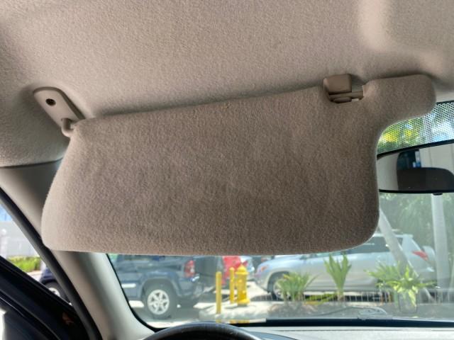 2005 Black /Medium Dark Pewter Chevrolet Colorado Z85 LOW MILES 51,260 1 OWNER (1GCCS198158) with an 2.8L DOHC 4-Cyl MFI Engine engine, Automatic transmission, located at 4701 North Dixie Hwy, Pompano Beach, FL, 33064, (954) 422-2889, 26.240938, -80.123474 - OUR WEBPAGE FLORIDACARS1.COM HAS OVER 100 PHOTOS AND FREE CARFAX LINK 2005 CHEVROLET COLORADO Z85 VIN: 1GCCS198158291462 1 G C C S 1 9 8 1 5 8 2 9 1 4 6 2 4 DOOR EXTENDED CAB PICKUP 2.8L I4 F GASOLINE REAR WHEEL DRIVE Features ABS Brakes Air Conditioning Alloy Wheels AM/FM Stereo Automatic Transmiss - Photo#50