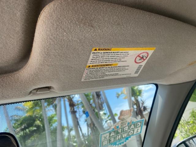 2005 Black /Medium Dark Pewter Chevrolet Colorado Z85 LOW MILES 51,260 1 OWNER (1GCCS198158) with an 2.8L DOHC 4-Cyl MFI Engine engine, Automatic transmission, located at 4701 North Dixie Hwy, Pompano Beach, FL, 33064, (954) 422-2889, 26.240938, -80.123474 - OUR WEBPAGE FLORIDACARS1.COM HAS OVER 100 PHOTOS AND FREE CARFAX LINK 2005 CHEVROLET COLORADO Z85 VIN: 1GCCS198158291462 1 G C C S 1 9 8 1 5 8 2 9 1 4 6 2 4 DOOR EXTENDED CAB PICKUP 2.8L I4 F GASOLINE REAR WHEEL DRIVE Features ABS Brakes Air Conditioning Alloy Wheels AM/FM Stereo Automatic Transmiss - Photo#51
