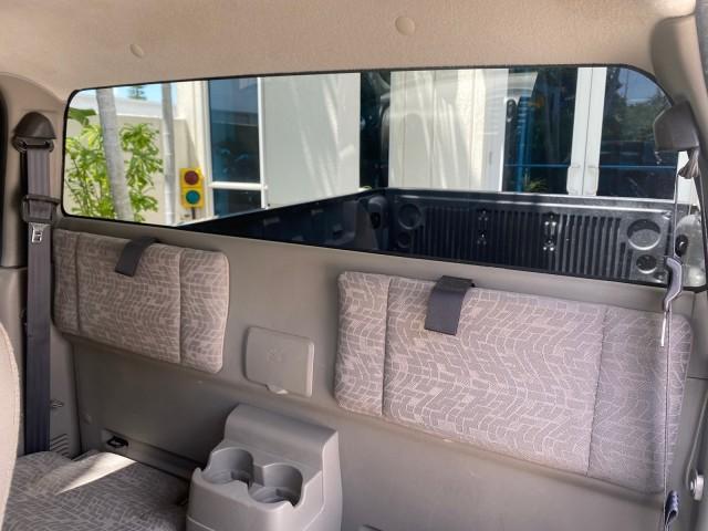 2005 Black /Medium Dark Pewter Chevrolet Colorado Z85 LOW MILES 51,260 1 OWNER (1GCCS198158) with an 2.8L DOHC 4-Cyl MFI Engine engine, Automatic transmission, located at 4701 North Dixie Hwy, Pompano Beach, FL, 33064, (954) 422-2889, 26.240938, -80.123474 - OUR WEBPAGE FLORIDACARS1.COM HAS OVER 100 PHOTOS AND FREE CARFAX LINK 2005 CHEVROLET COLORADO Z85 VIN: 1GCCS198158291462 1 G C C S 1 9 8 1 5 8 2 9 1 4 6 2 4 DOOR EXTENDED CAB PICKUP 2.8L I4 F GASOLINE REAR WHEEL DRIVE Features ABS Brakes Air Conditioning Alloy Wheels AM/FM Stereo Automatic Transmiss - Photo#57